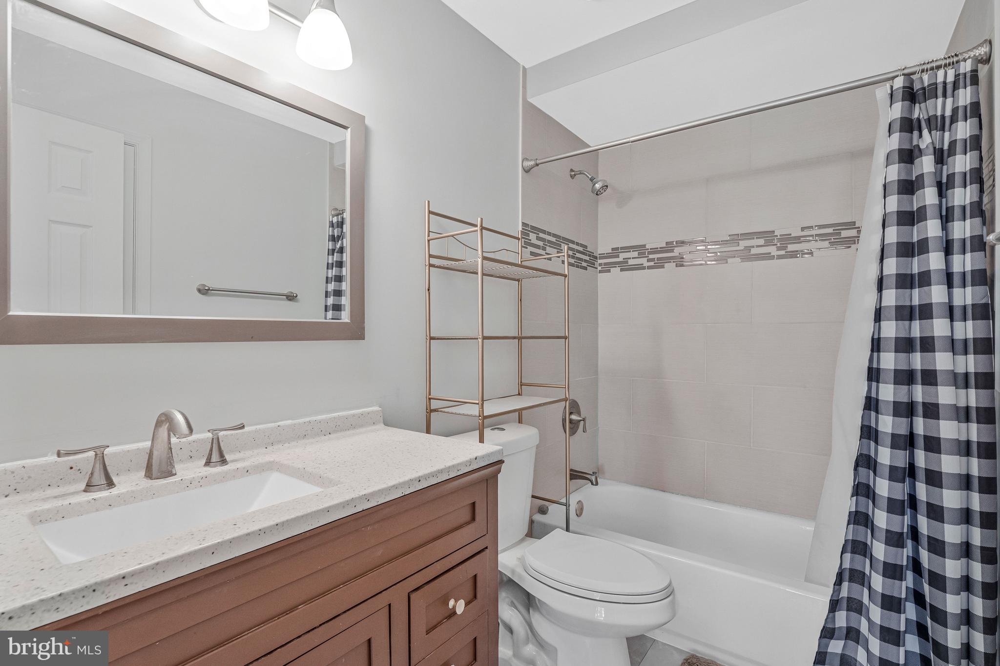 FOX CHASE/EXETER - Residential