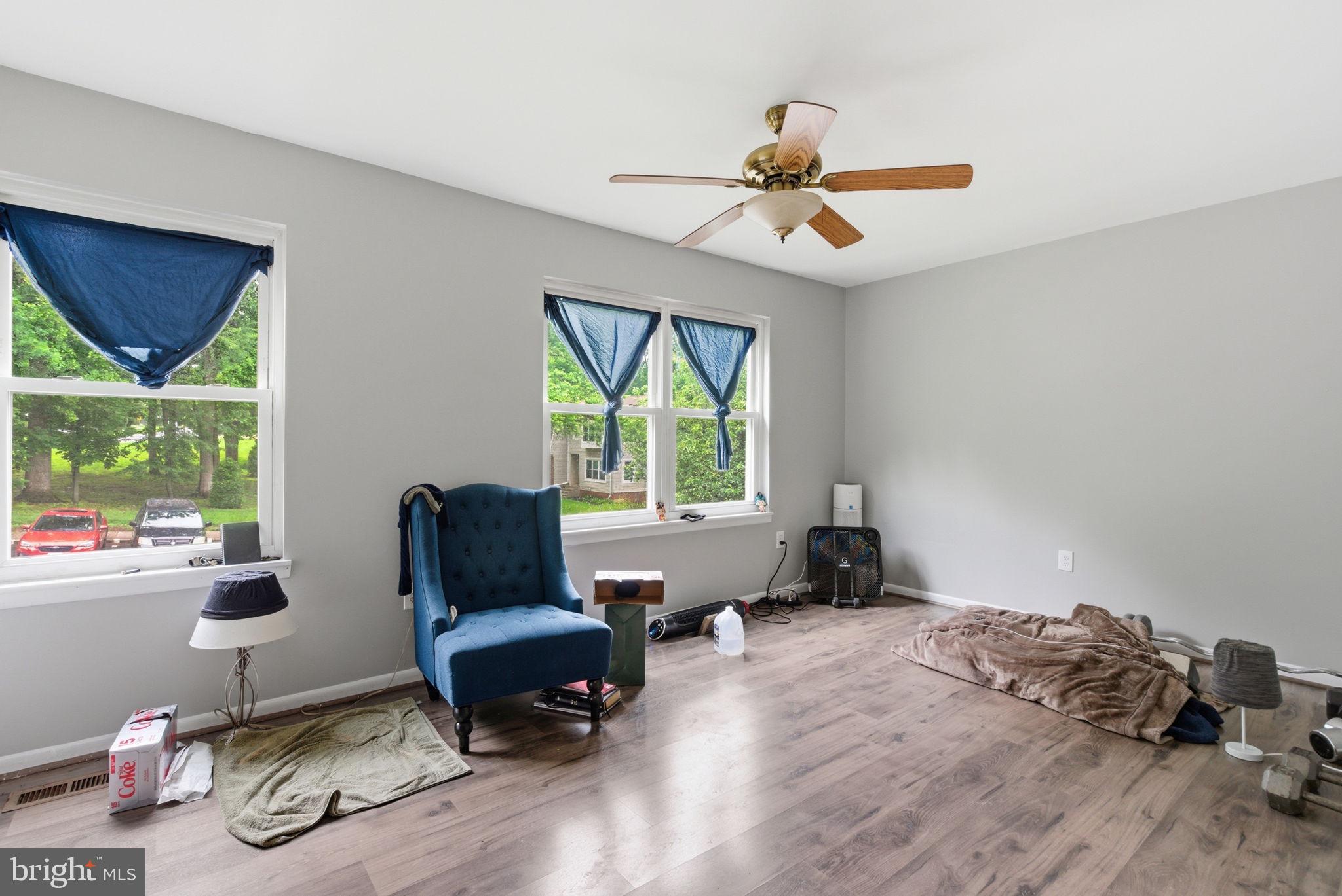 GUNNERS LAKE VILLAGE - Residential