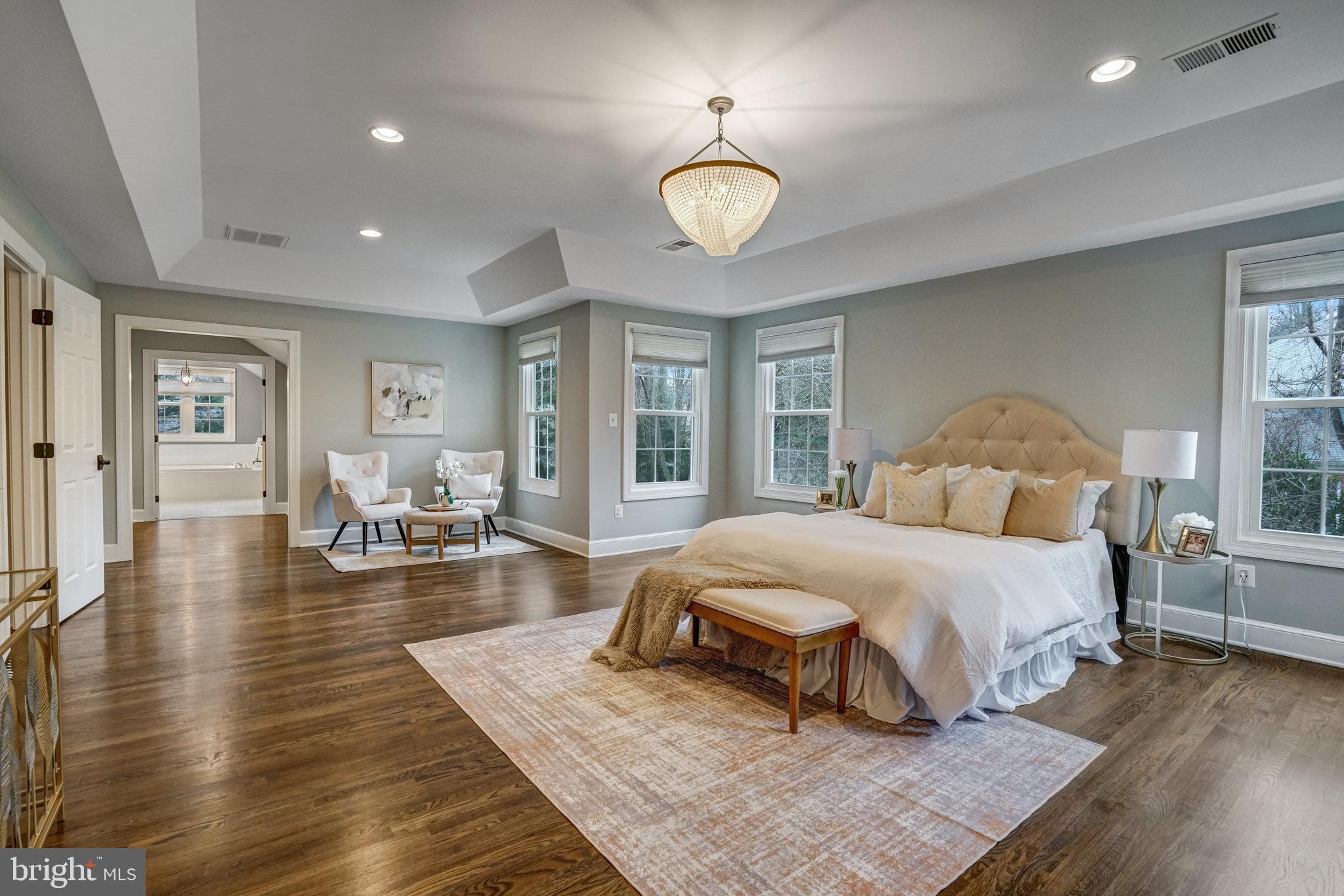 HILLSIDE MANOR - Residential