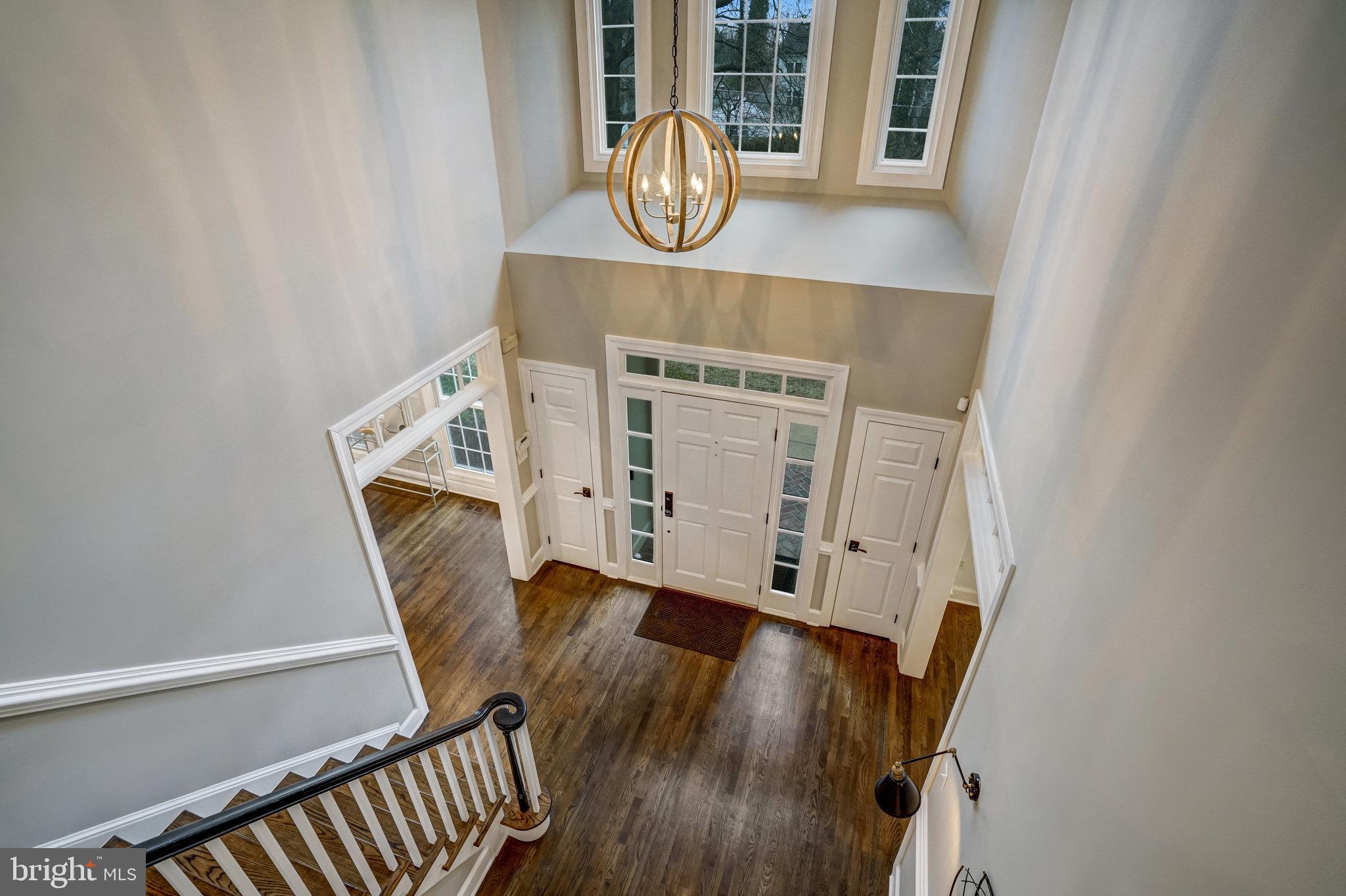 HILLSIDE MANOR - Residential