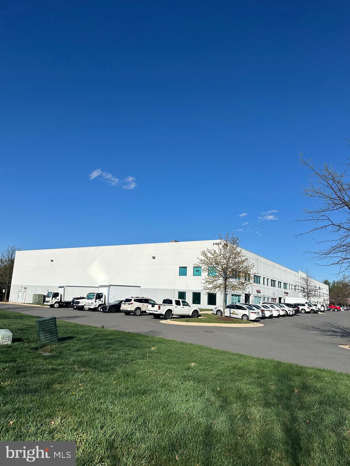 This building unit is good for an Investor or a User. Currently there are 3 Tenants in the building with approximately $120,000.00 income. TENANTS are on a Month to Month rent AND WILLING TO SIGN AN EXTENDED  LEASE.   The building includes 2 floors located in front of the building.  1st. Floor  is Approx.  1600 SQ.Ft.  of  space with  central HVAC  for both 1st and 2nd floors.  2nd. floor is Approx. 1600 SQ.FT. of space.   Both floors are currently with separate Tenants.   Plenty unassigned PARKING spaces.  Ample room for trailer to back into the loading dock.
Warehouse area, which has Approx. 3200 SQ.FT. has one office, one bathroom and gas heat.  No A/C   in the Warehouse  which is located in the rear of the building unit with its own separate entrance and loading dock.  Unit is solid built
28 ft high ceiling in the warehouse area. NO AUTOMOTIVE USE