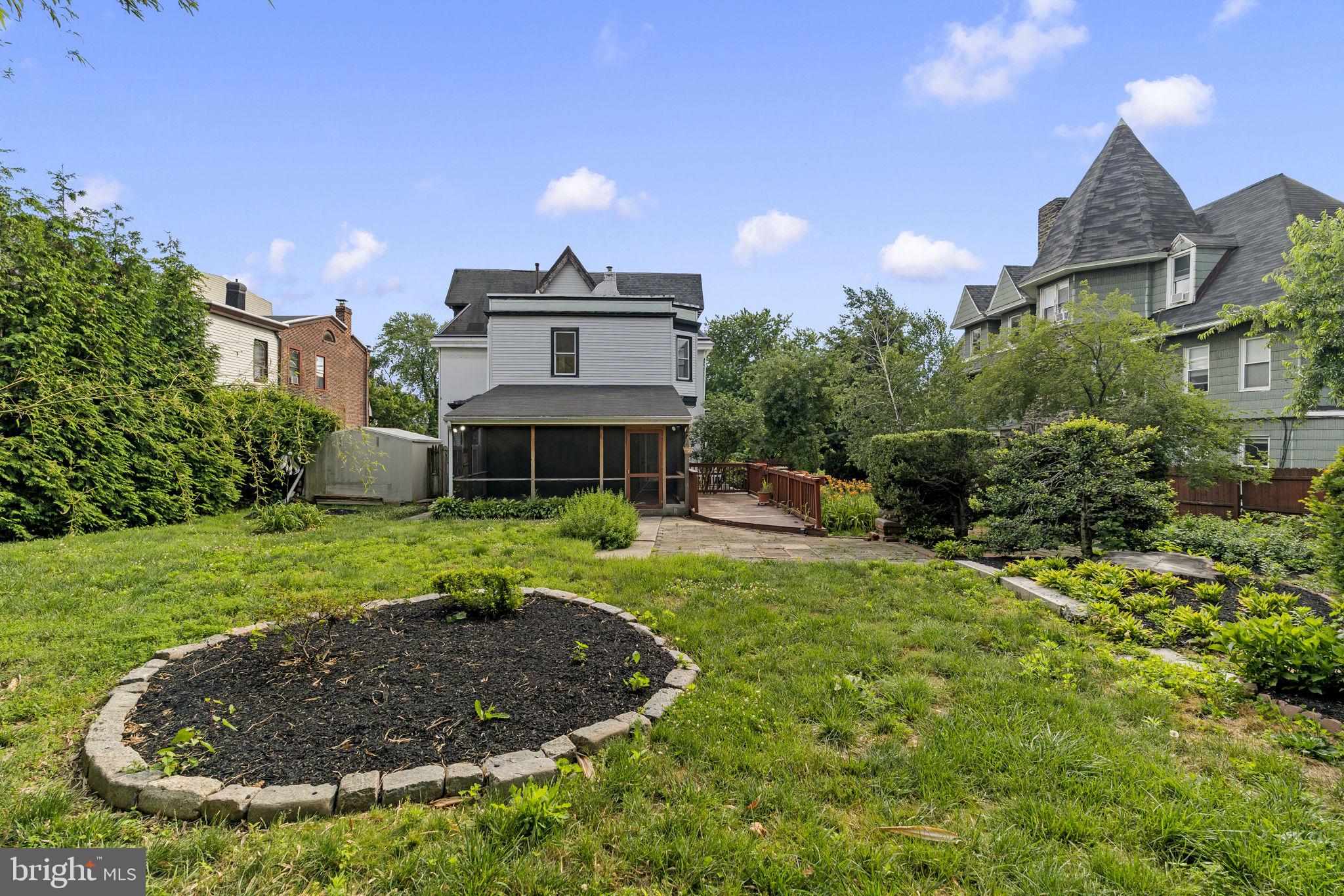 NORTHWOOD - Residential