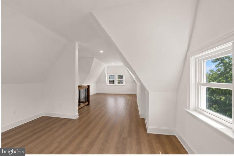 NORTHWOOD - Residential