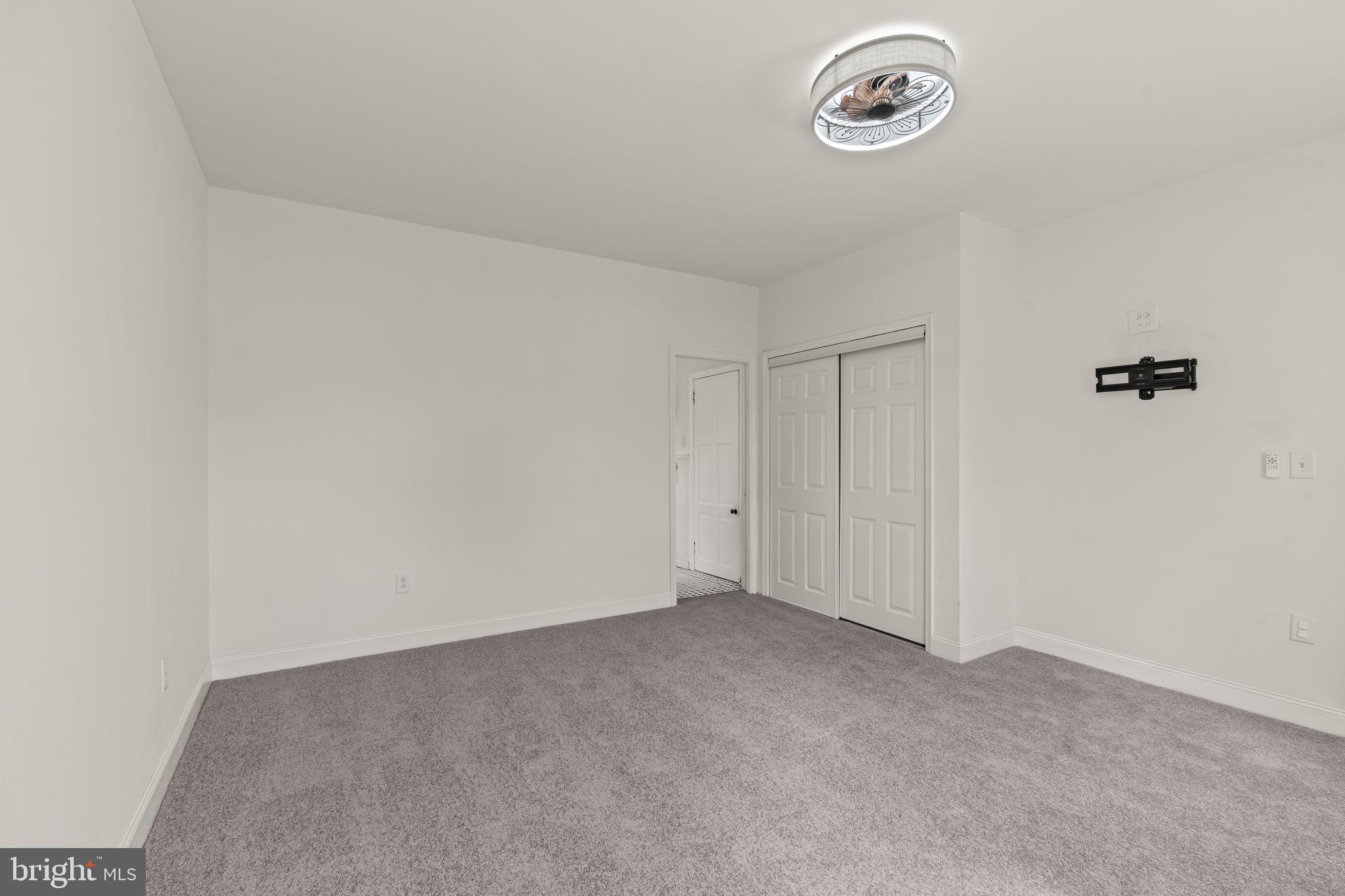 NORTHWOOD - Residential
