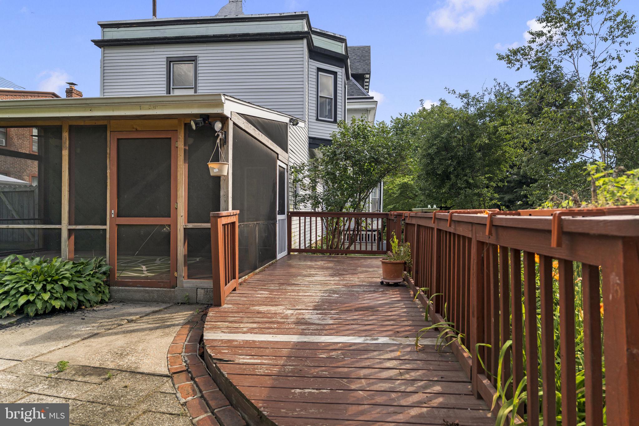 NORTHWOOD - Residential