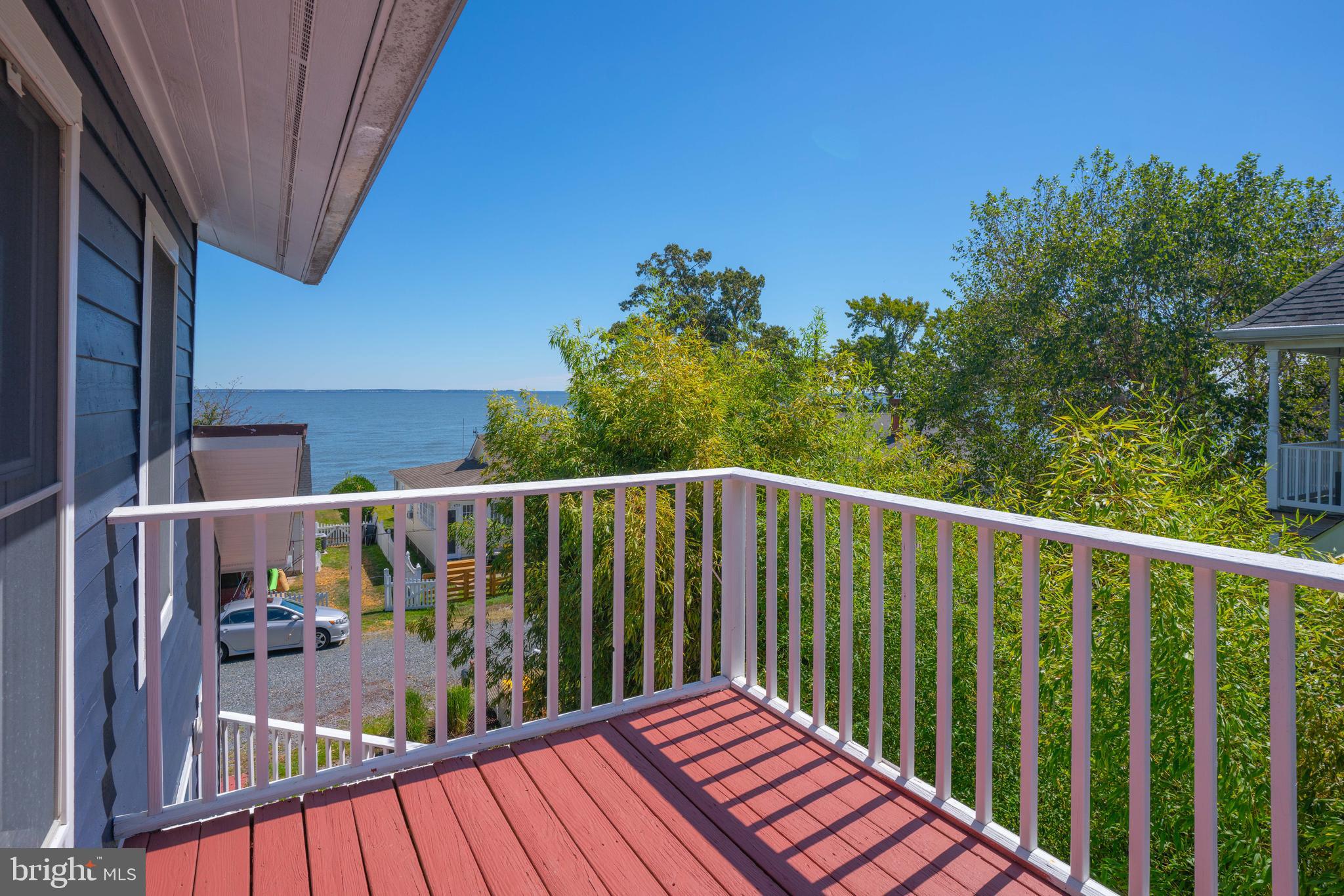 FELICITY COVE - Residential Lease