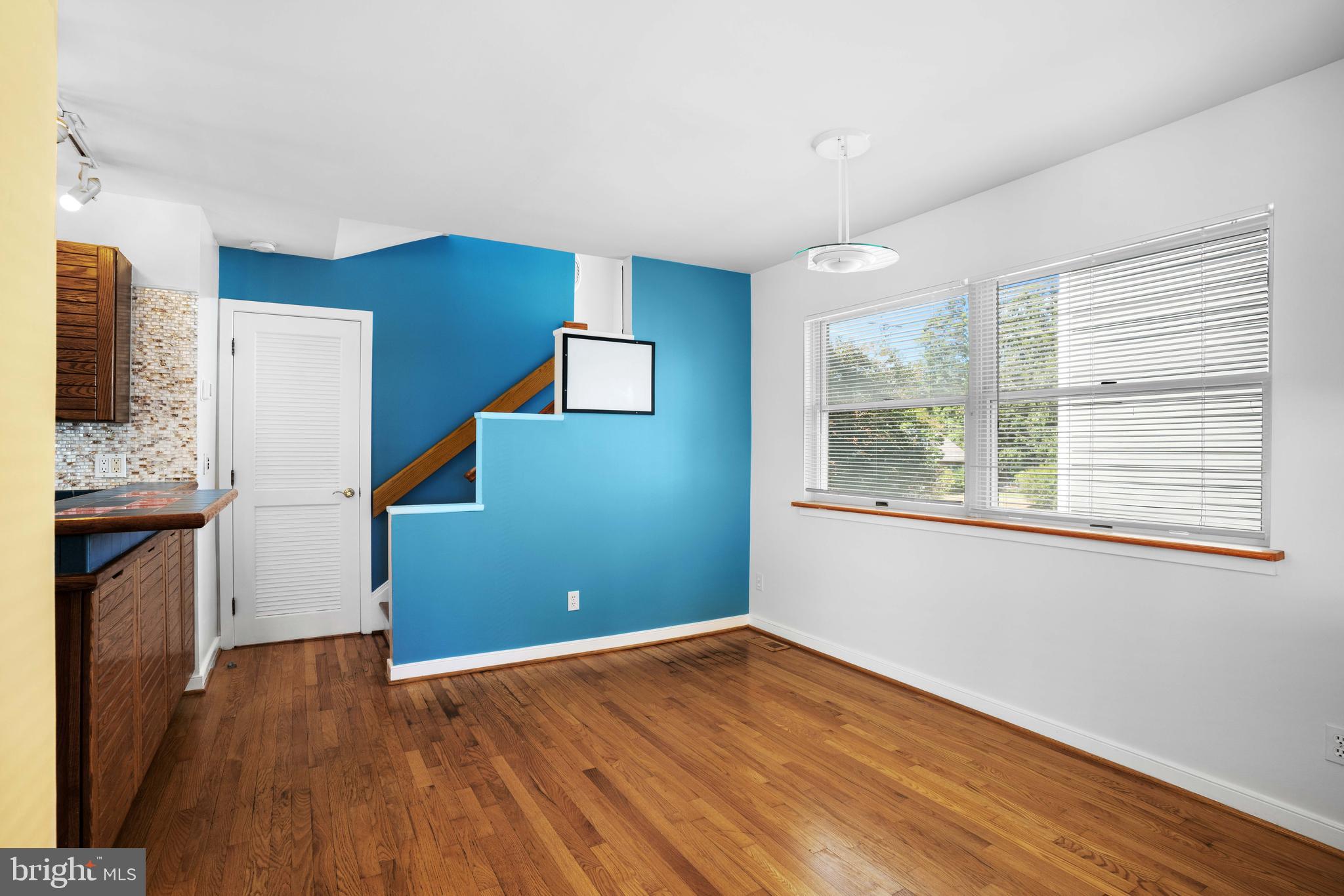 FELICITY COVE - Residential Lease