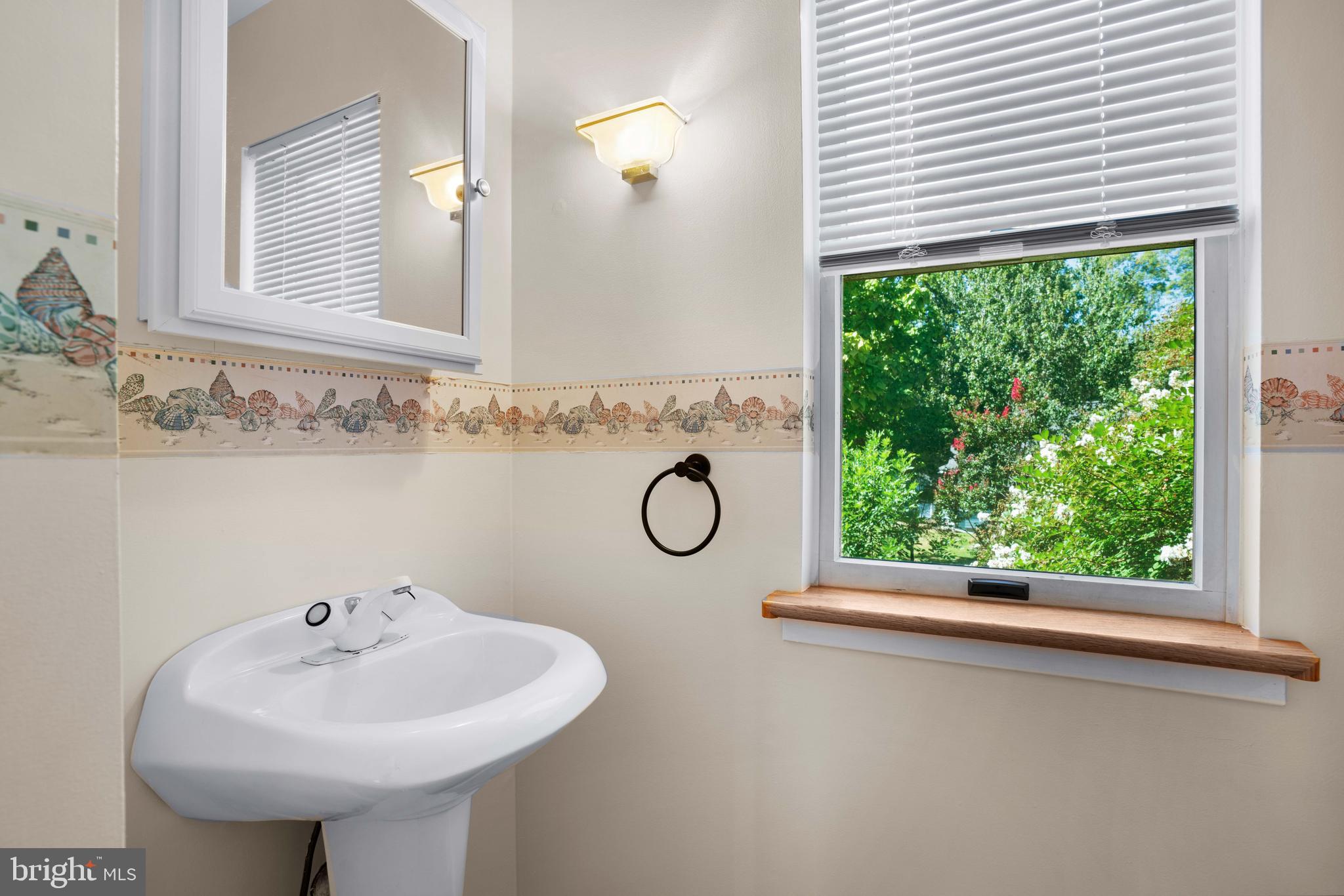 FELICITY COVE - Residential Lease