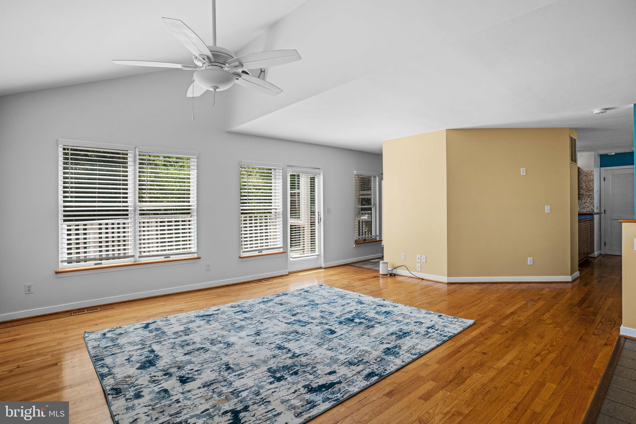FELICITY COVE - Residential Lease