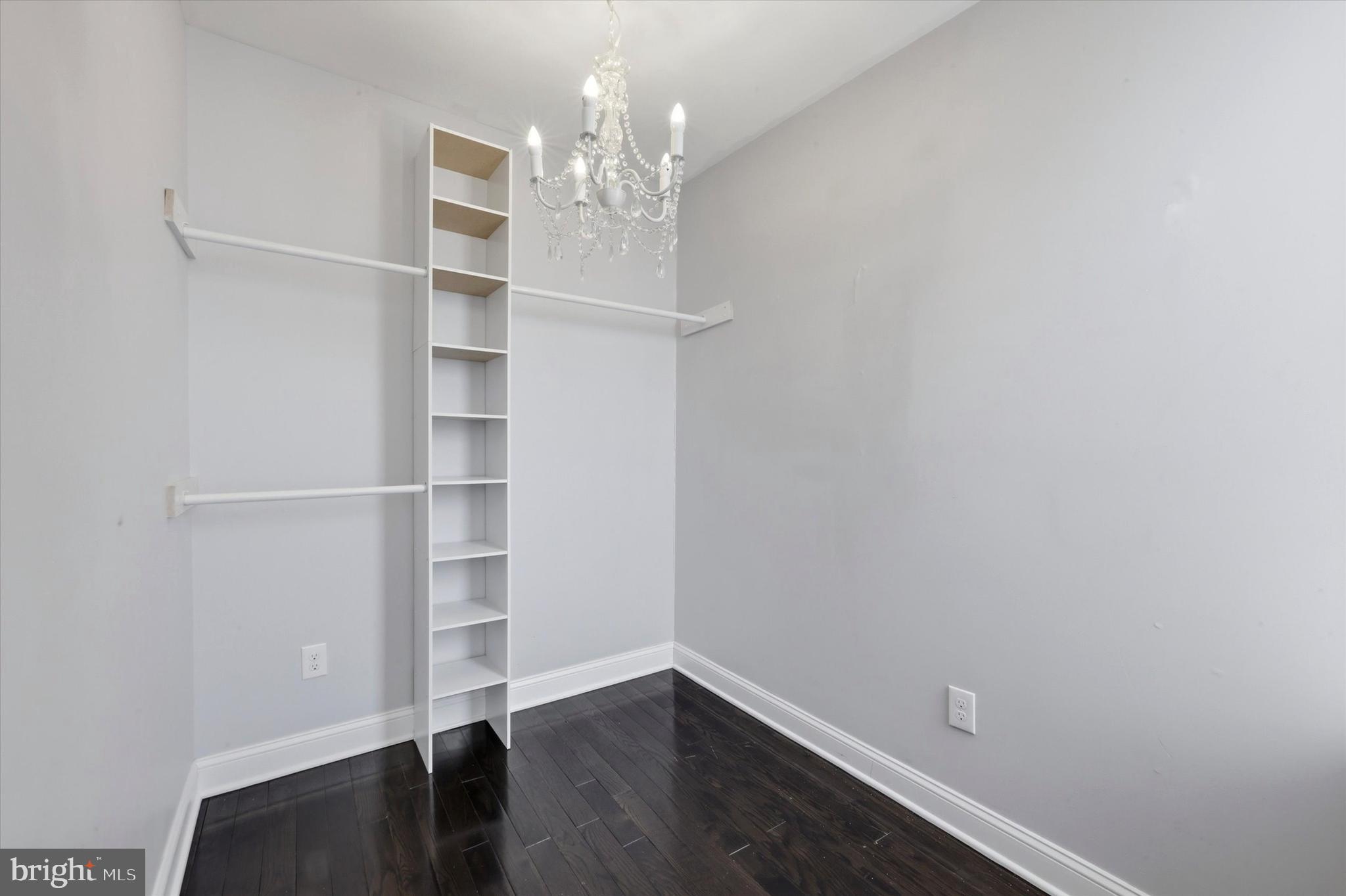 PHILADELPHIA (SOUTH) - Residential