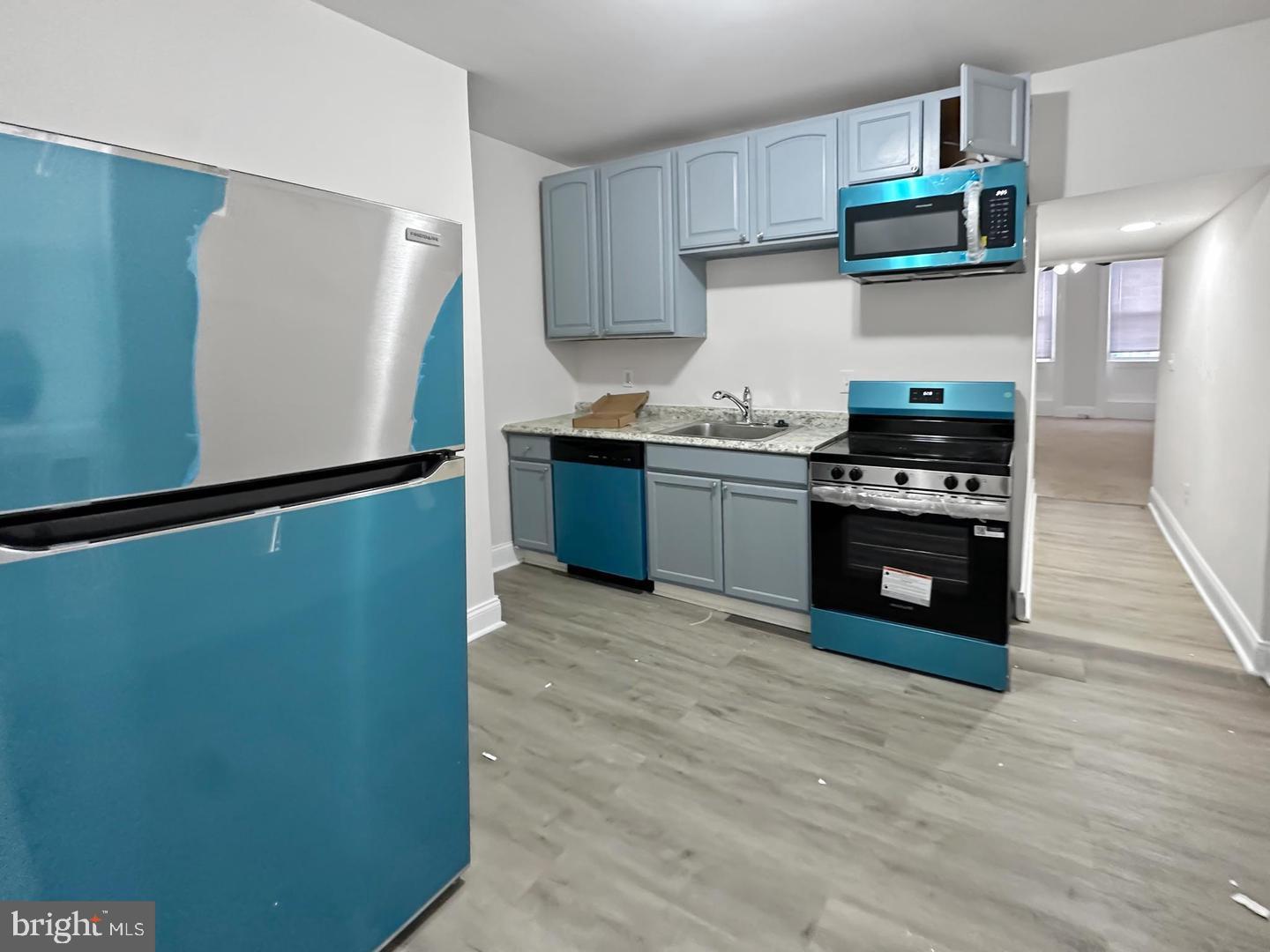SANDTOWN-WINCHESTER - Residential