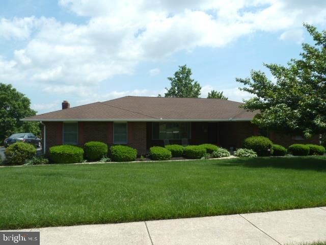 Great Neighborhood, location, and price. Solid built 3BR, 2BA brick rancher in popular Penn Oaks. Hardwood floors, 1st flr family rm with fireplace and access to covered deck overlooking a beautiful backyard. Convenient 1st flr laundry room, lots of potential living space in the partially finished lower level with walk-out to backyard. Oversized 2-car garage.