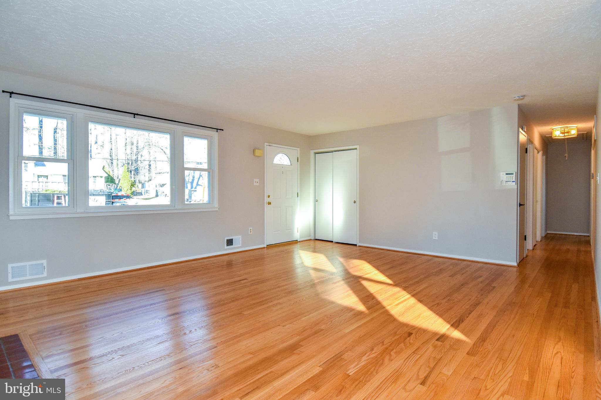 NORTH SPRINGFIELD - Residential Lease
