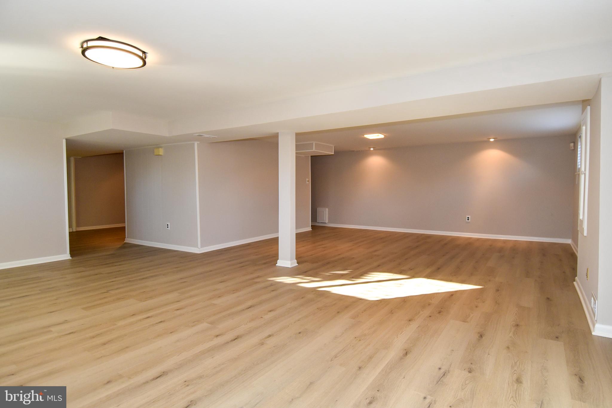 NORTH SPRINGFIELD - Residential Lease