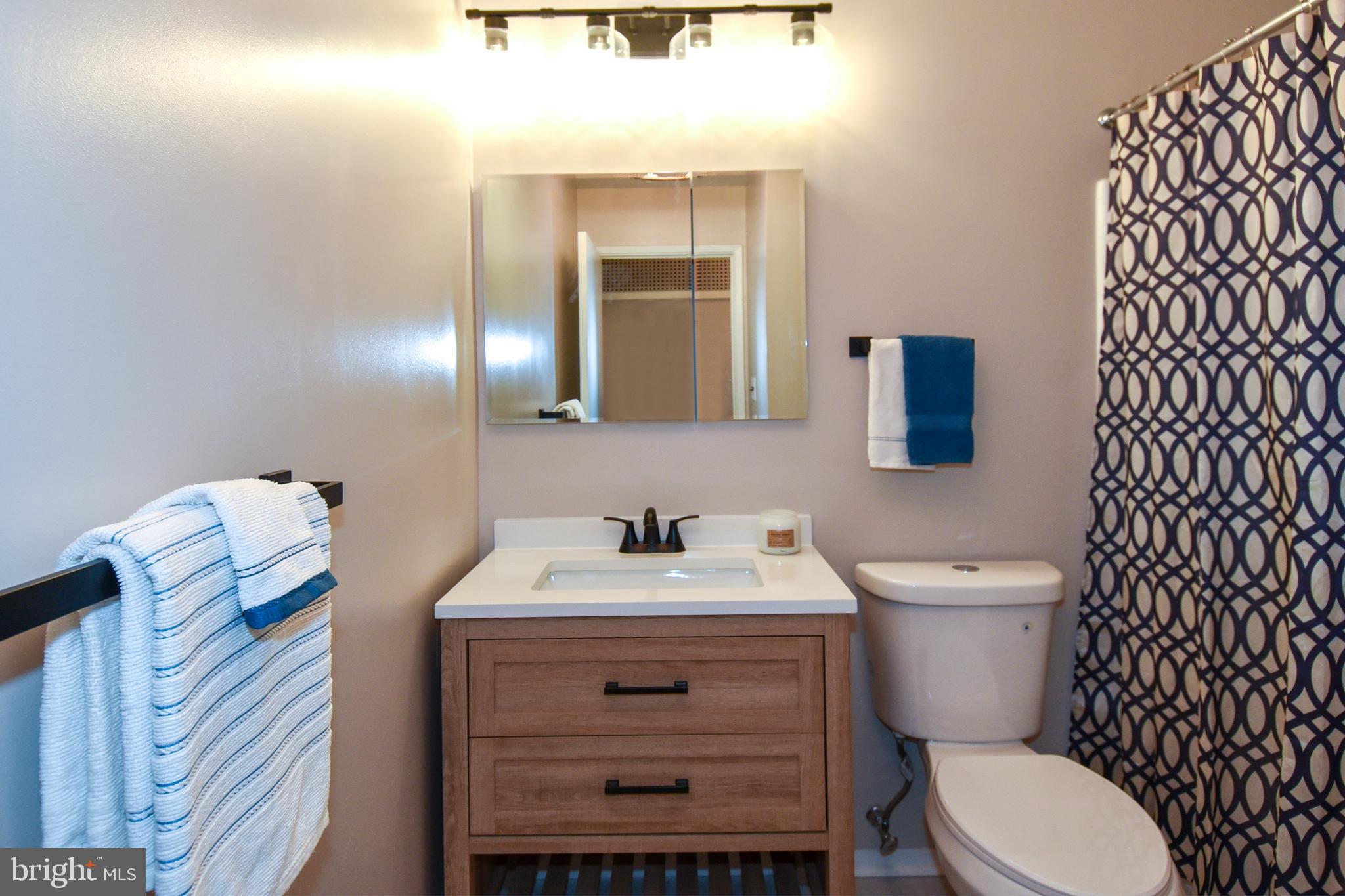NORTH SPRINGFIELD - Residential Lease
