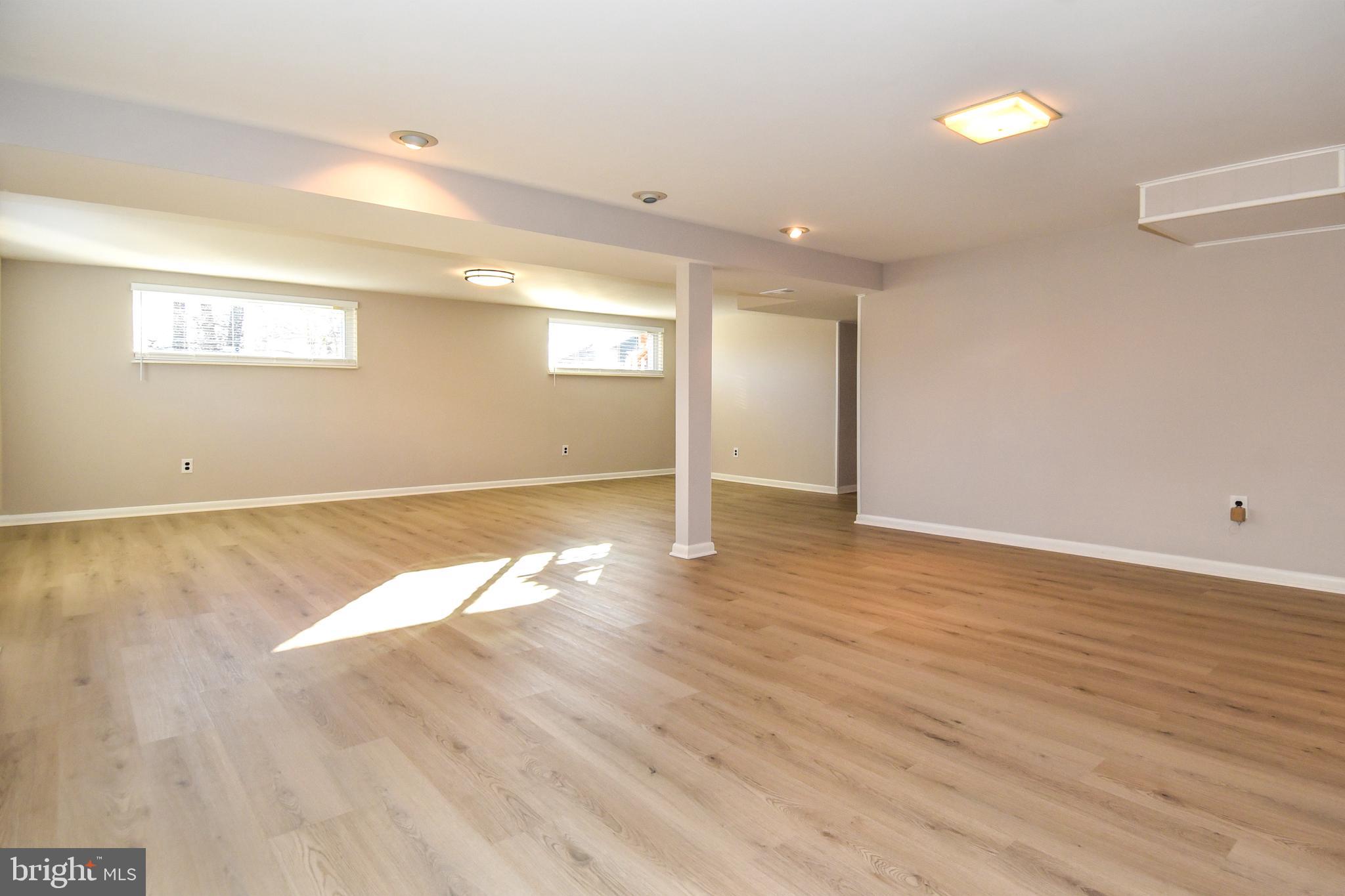 NORTH SPRINGFIELD - Residential Lease