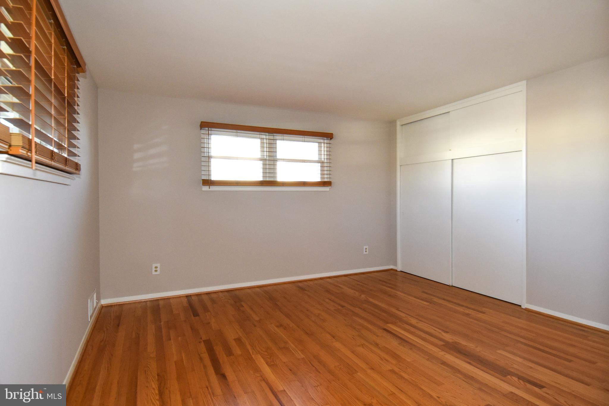 NORTH SPRINGFIELD - Residential Lease