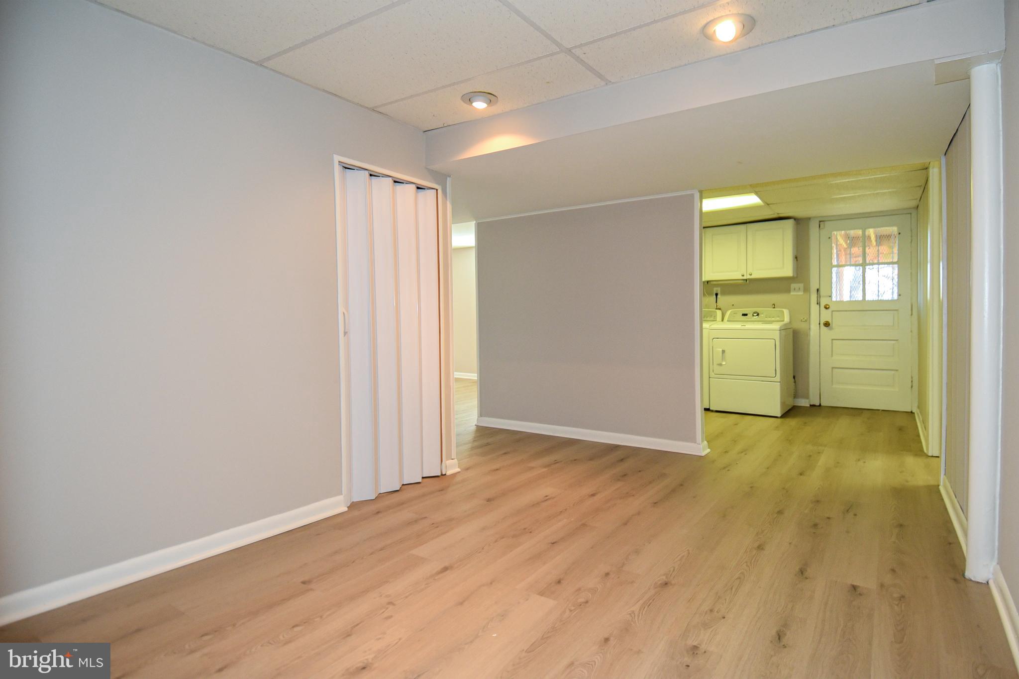 NORTH SPRINGFIELD - Residential Lease