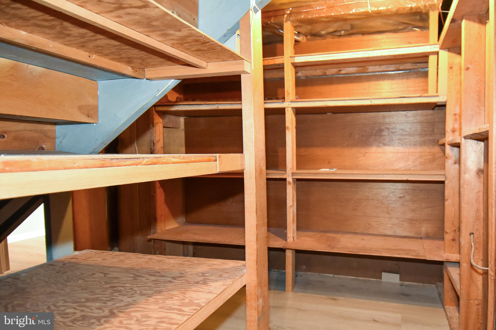 NORTH SPRINGFIELD - Residential Lease