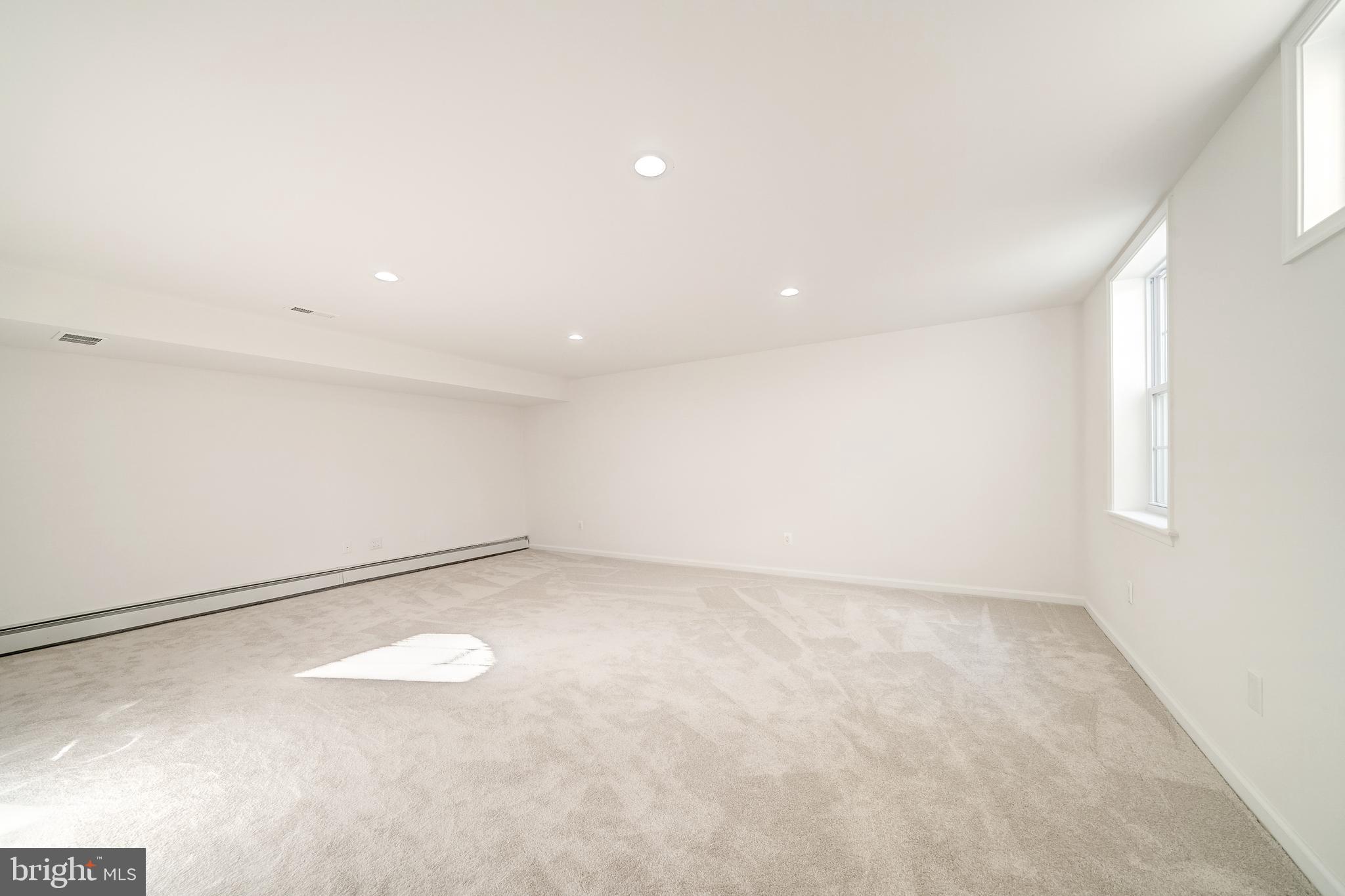 VALE RIDGE ESTATES - Residential