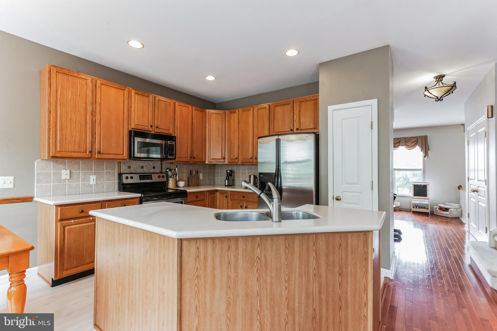 DOYLESTOWN STATION - Residential