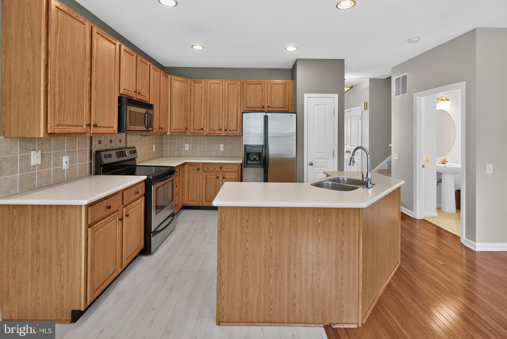 DOYLESTOWN STATION - Residential