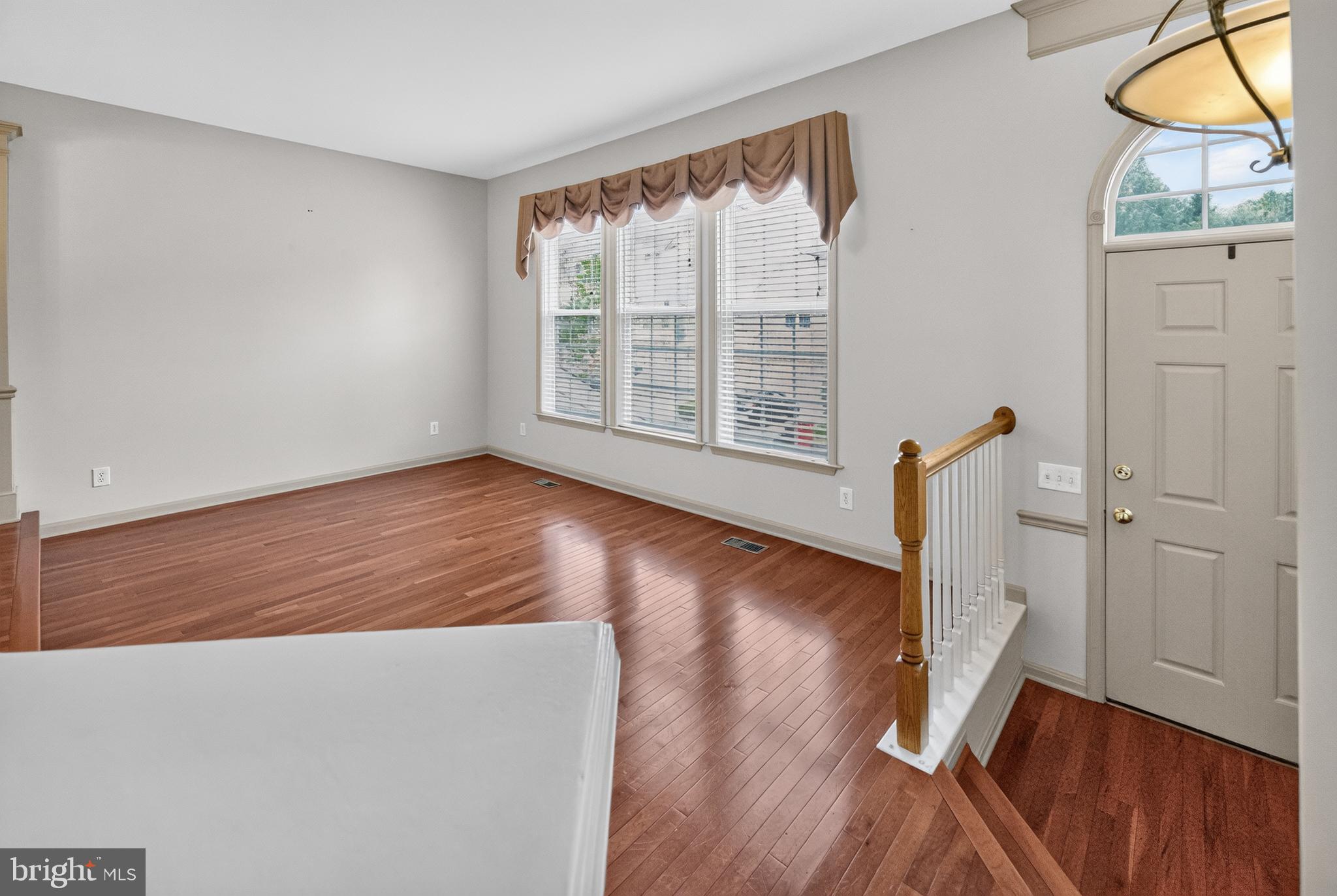 DOYLESTOWN STATION - Residential