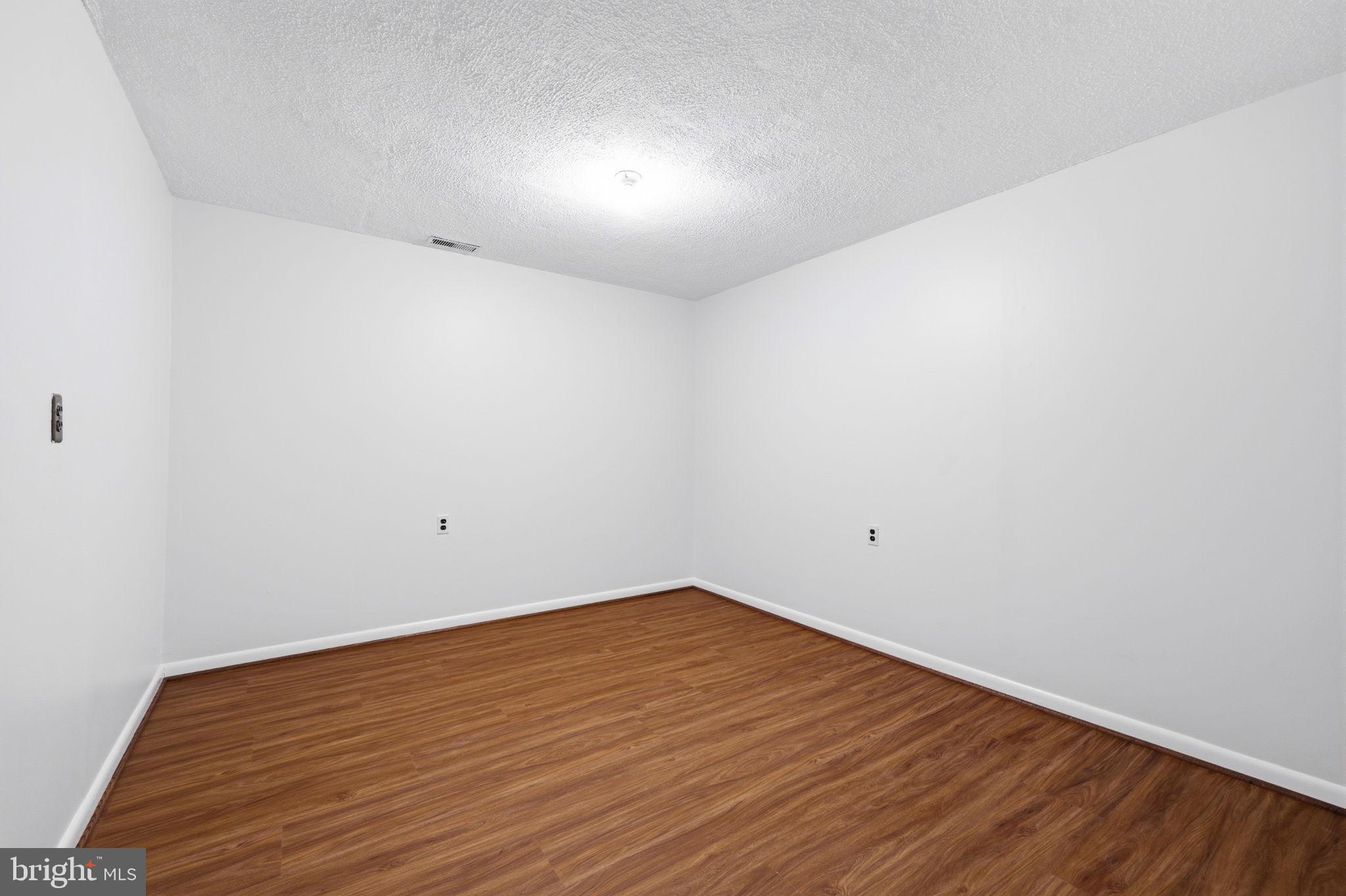 TWINBROOK - Residential