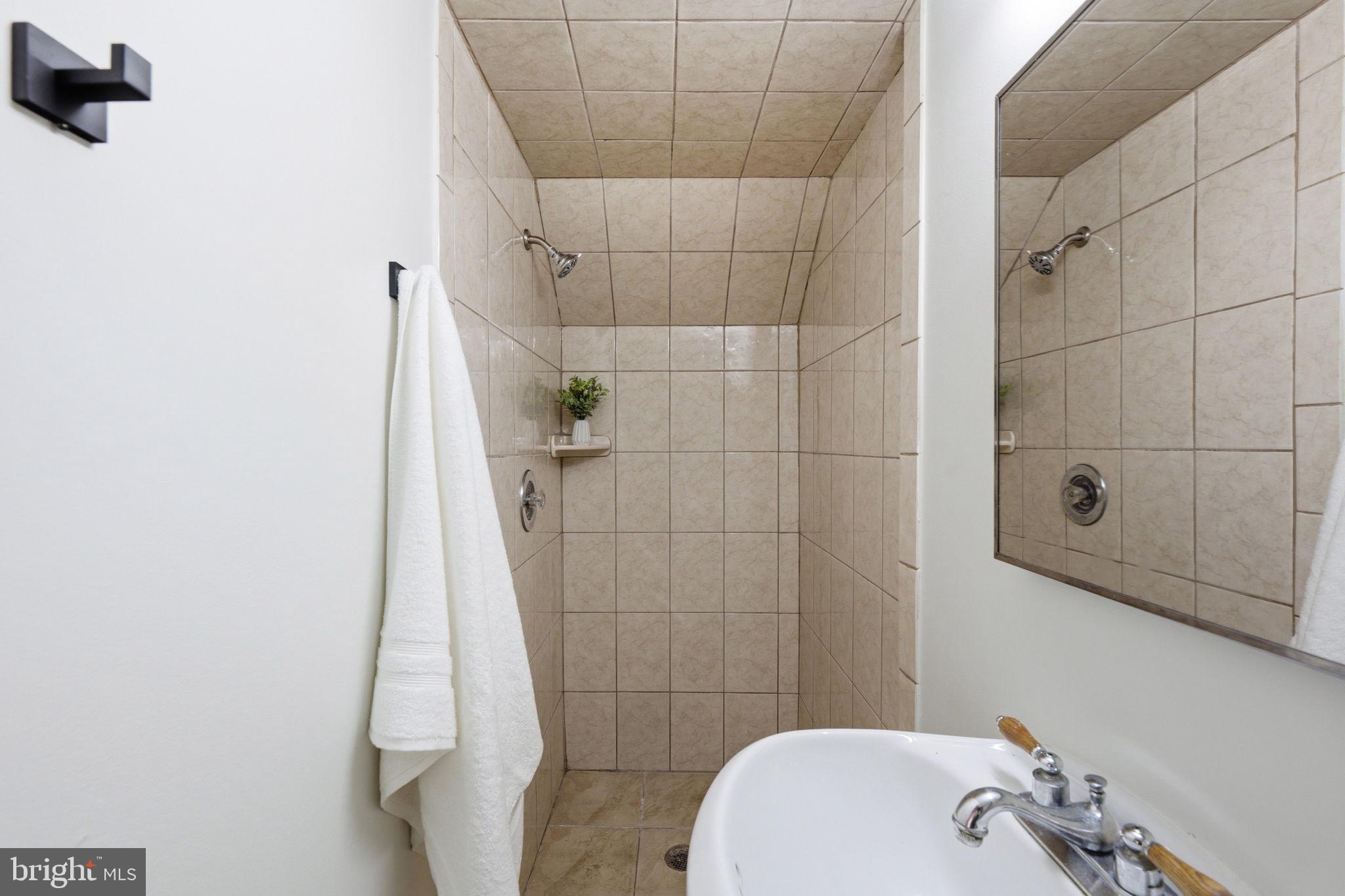 TWINBROOK - Residential
