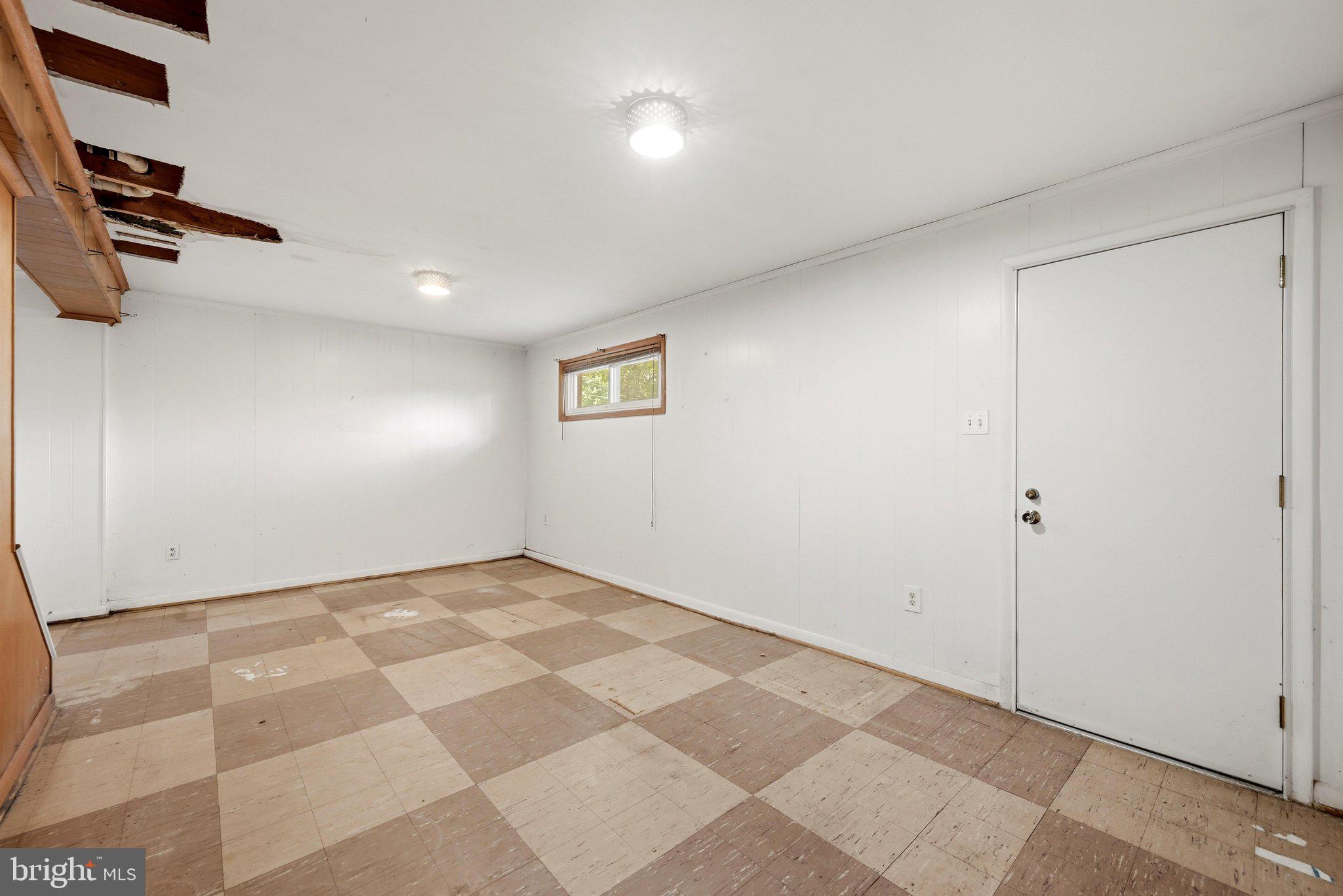 MONTICELLO WOODS - Residential