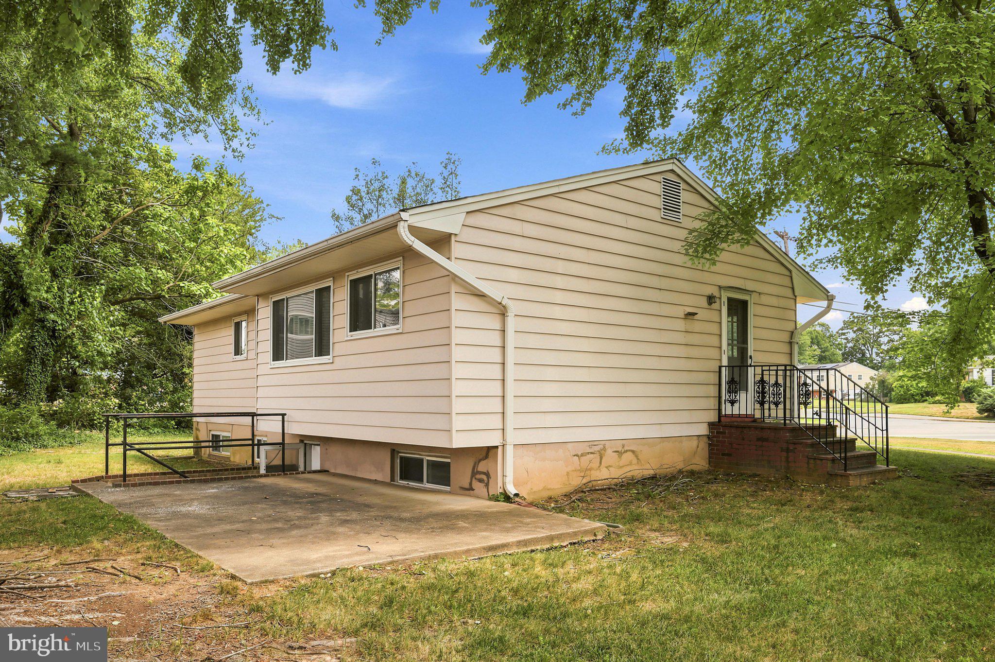 MONTICELLO WOODS - Residential