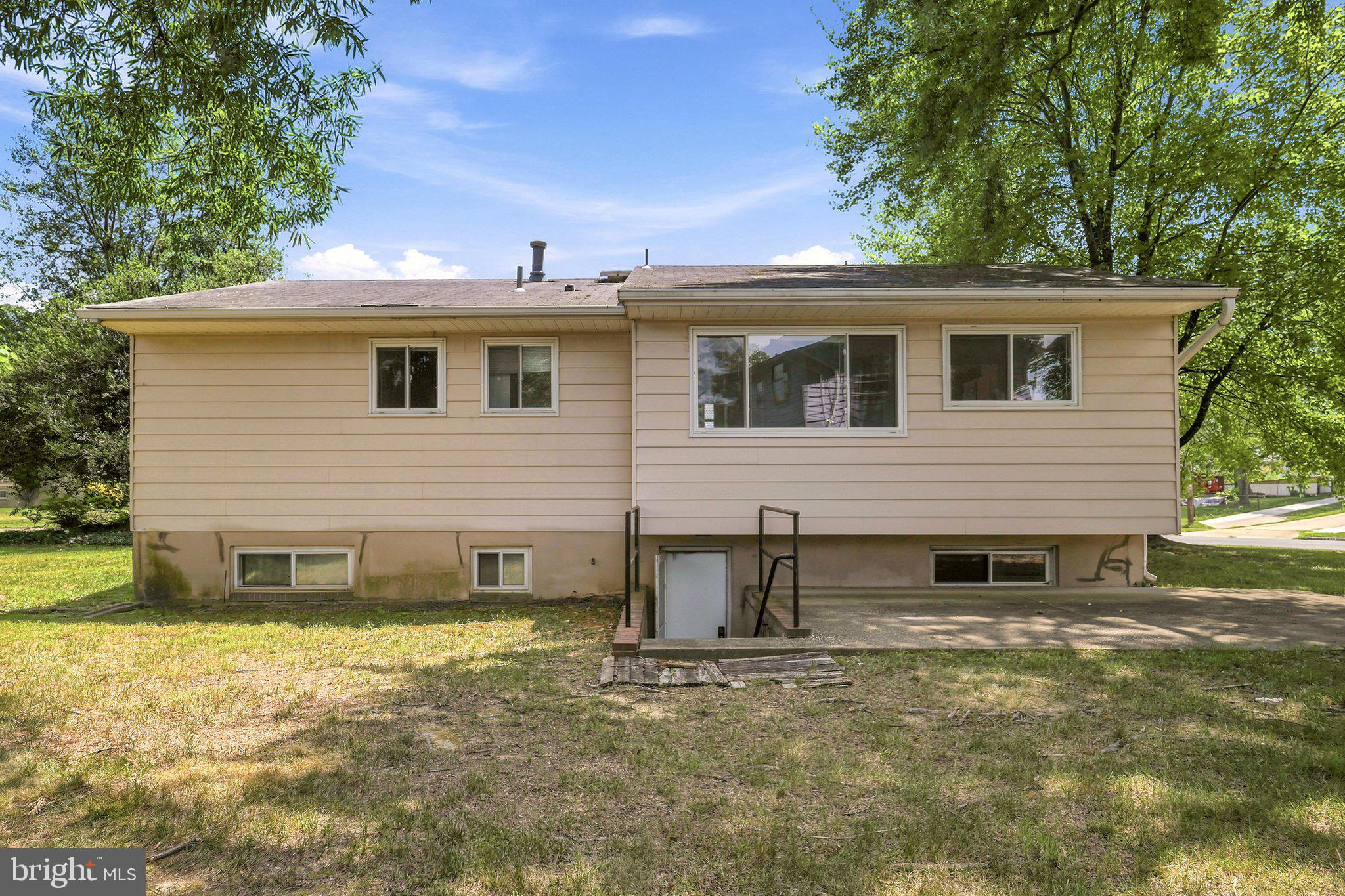 MONTICELLO WOODS - Residential