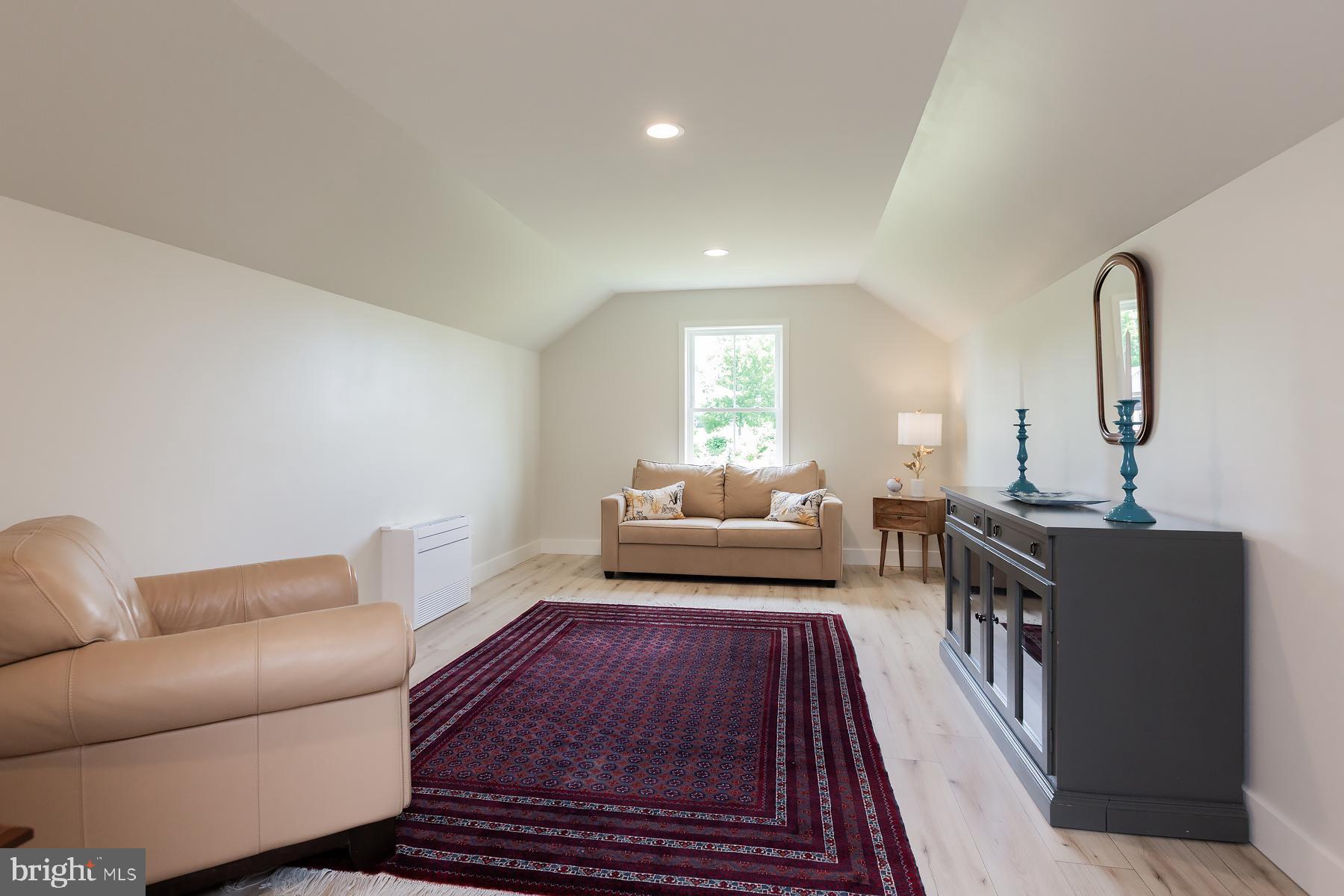 LINDENWOOD - Residential