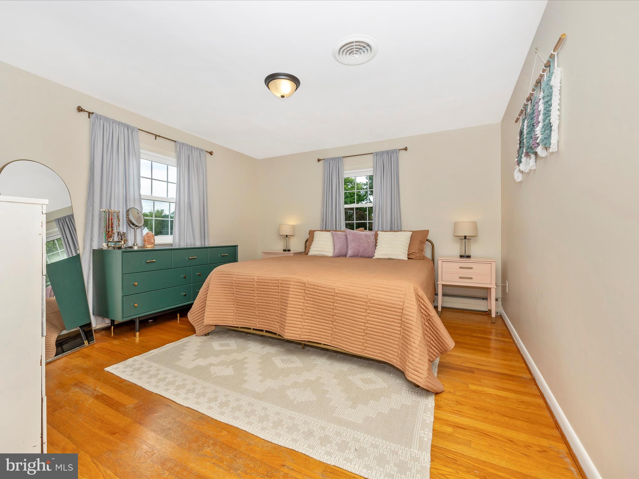 WEST HILLS - Residential