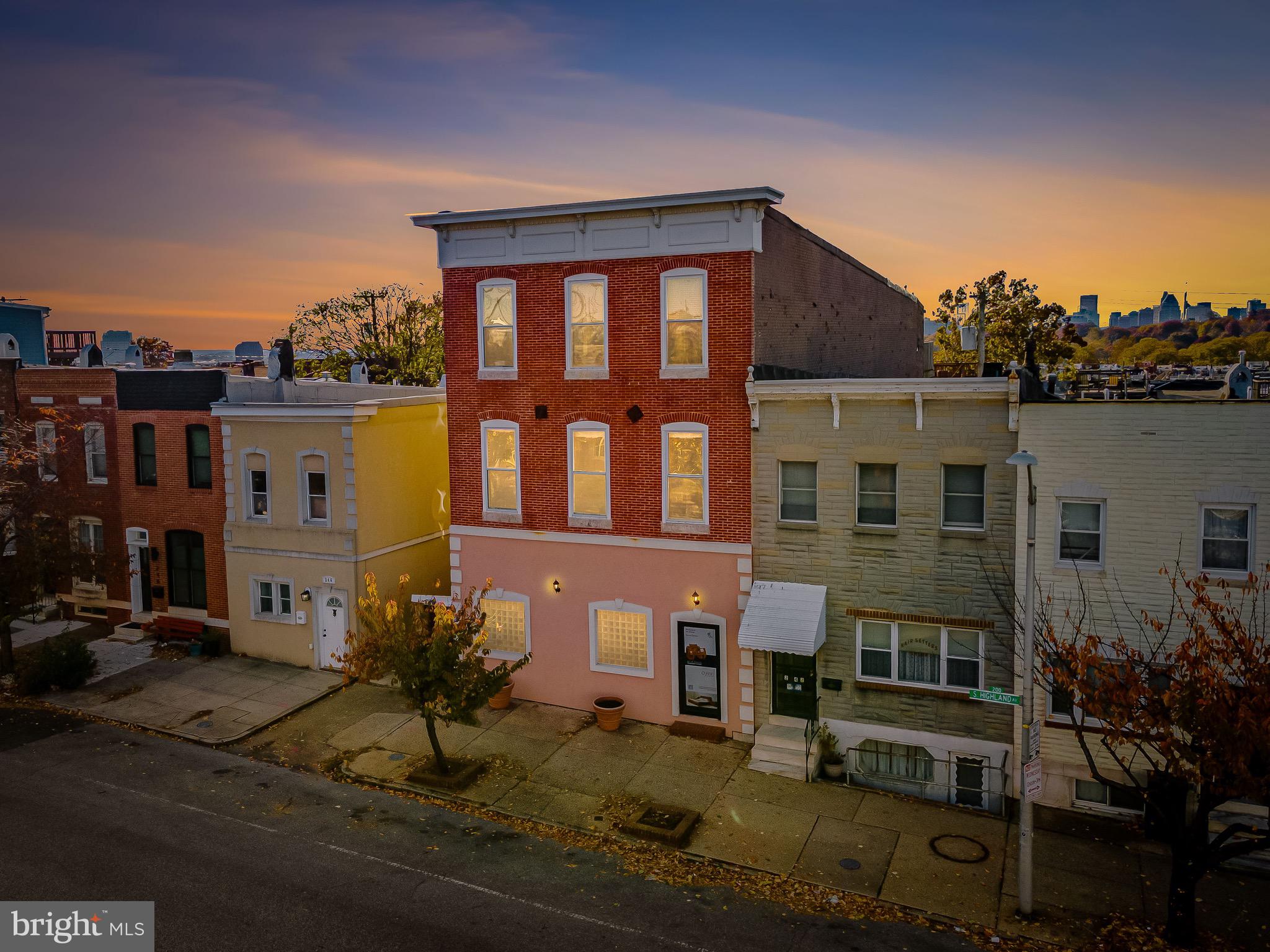 HIGHLANDTOWN - Residential