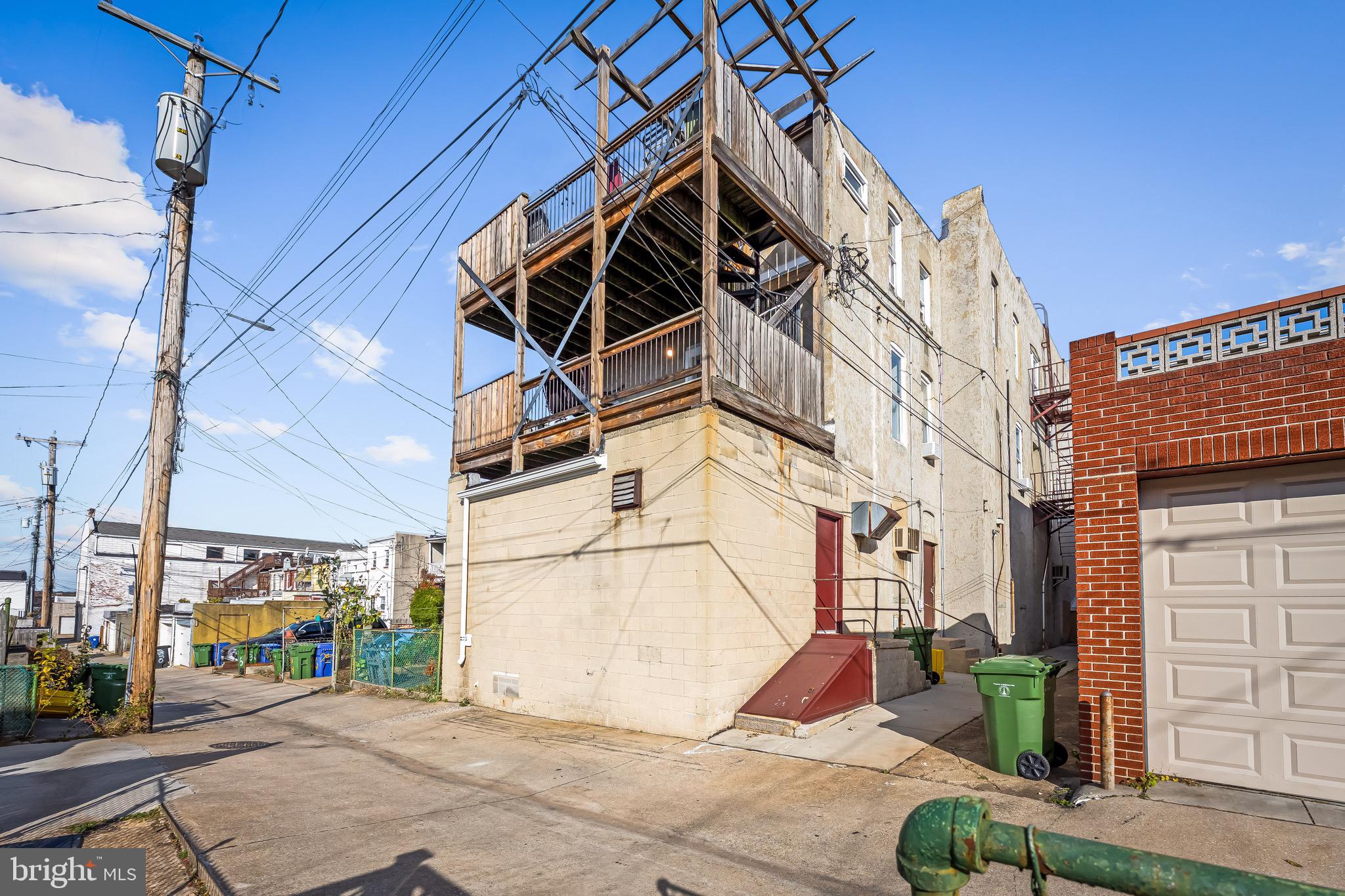HIGHLANDTOWN - Residential