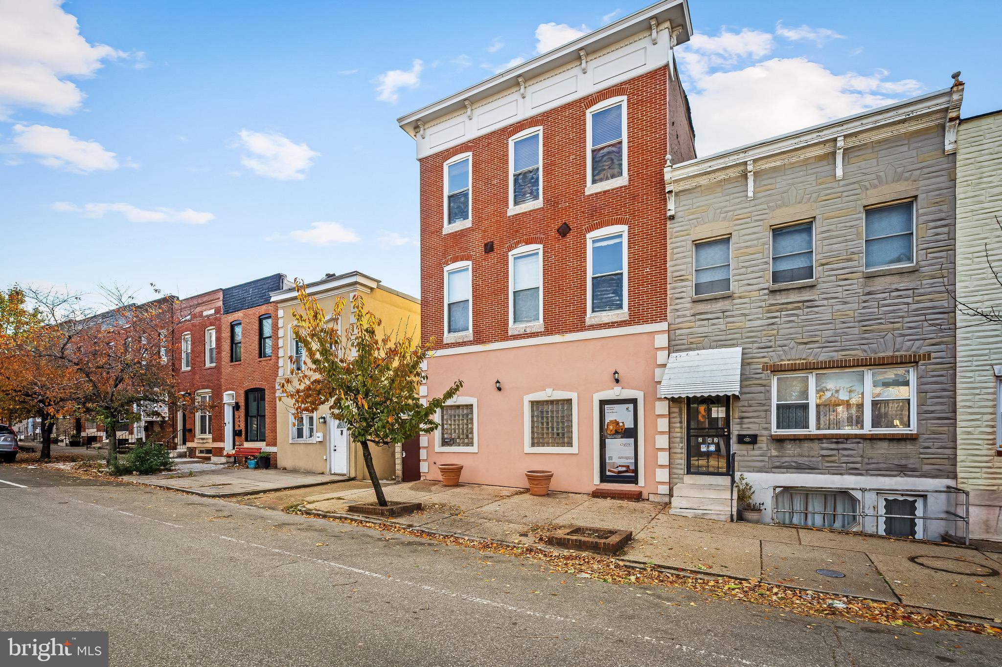 HIGHLANDTOWN - Residential