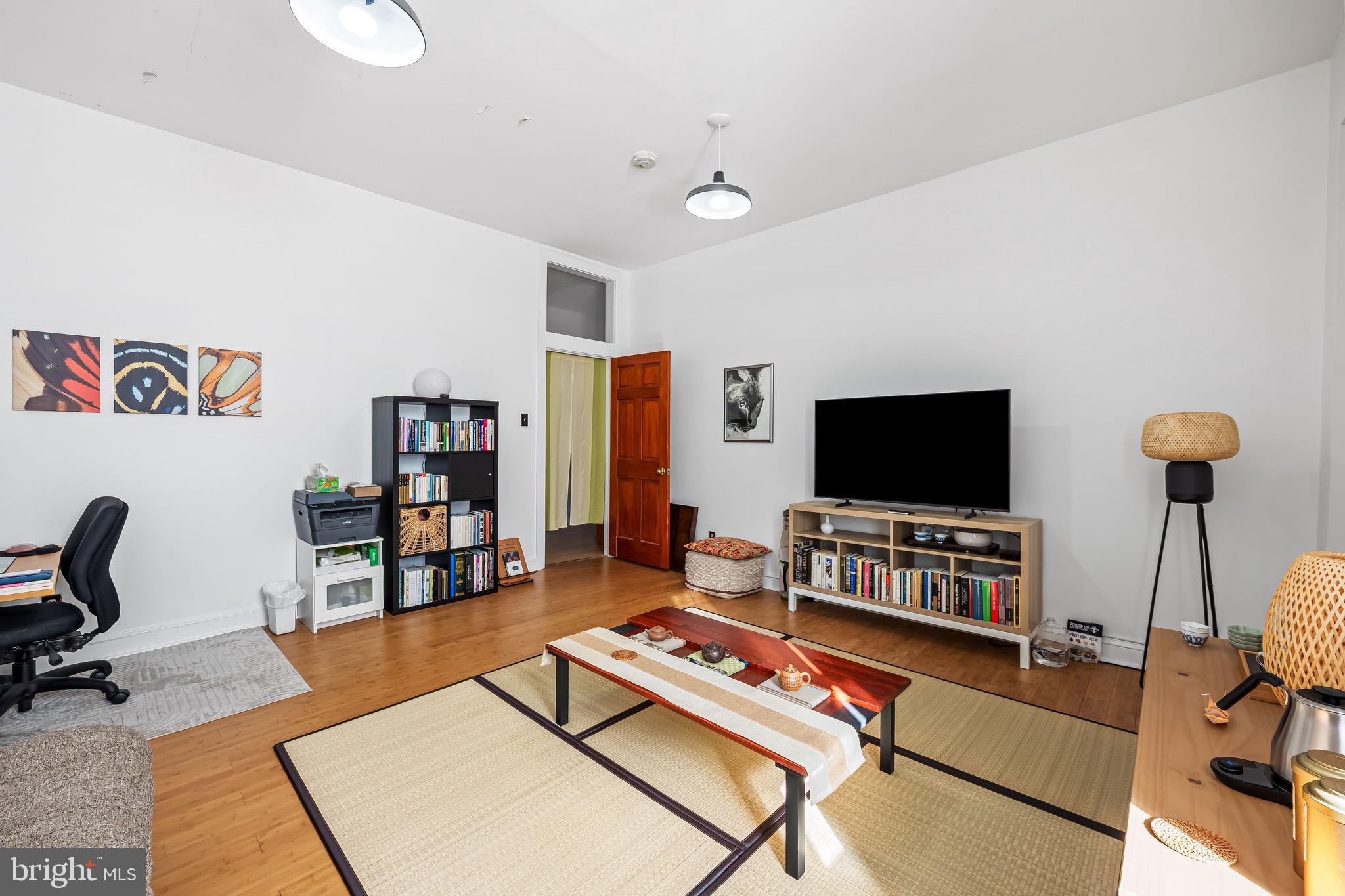 HIGHLANDTOWN - Residential
