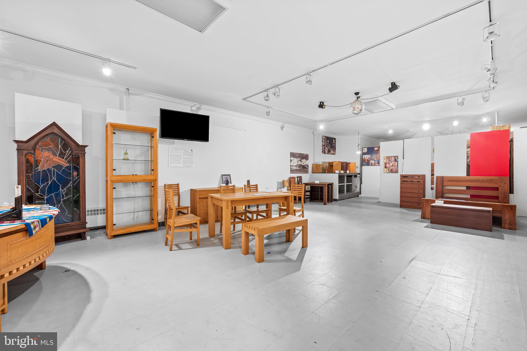 HIGHLANDTOWN - Residential
