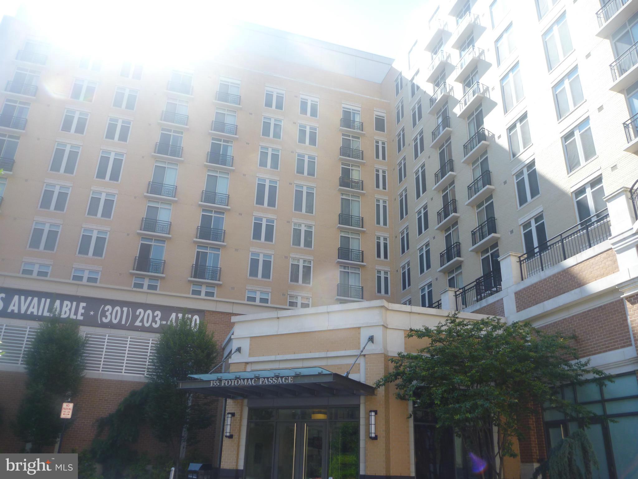 ONE NATIONAL HARBOR CONDOMINIUM - Residential Lease