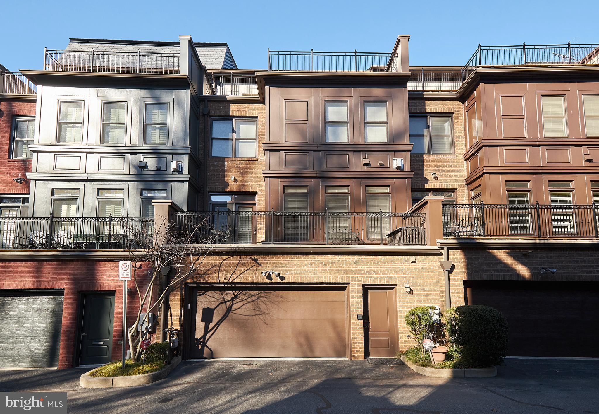 PARK POTOMAC - Residential