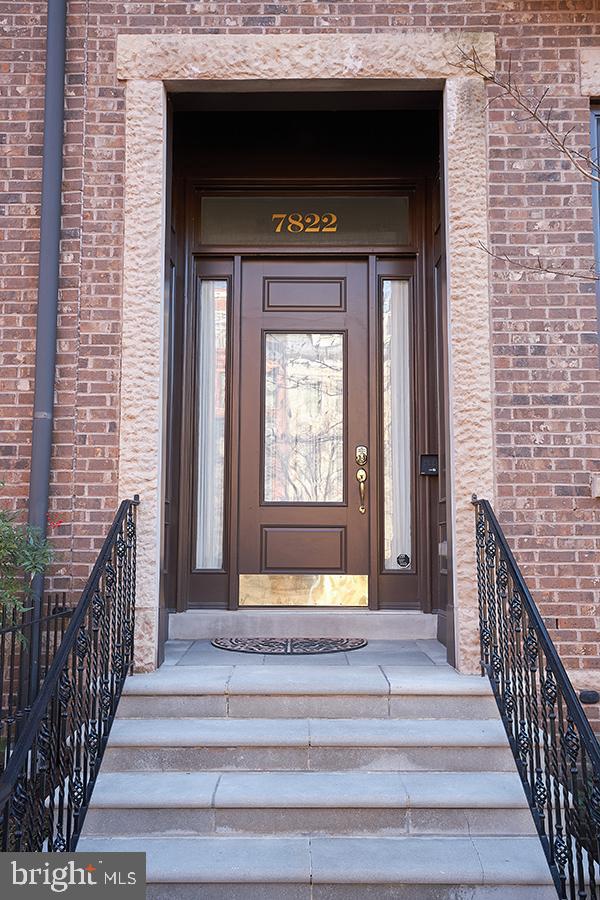 A very rare opportunity to own a spacious Brownstone "Lincoln" Model in Park Potomac,  only 12 Models in the subdivision., walking into the main level.  Welcome  7822 Cadbury  with four bedrooms, three full baths, two powder rooms, Elevator, three fireplaces, spacious office, chef's kitchen, (Viking six burner stove, two dishwashers, Kitchen aid refrigerator, Kitchen aid built-in wall oven and microwave), hardwood flooring, custom crown molding, spacious lining room, dining room, light filled family room with fireplace, eat in breakfast area leading to balcony, owners suite with two walk in closets, an owners bathroom with a walk in shower, soaking tub, towel warmer and two separate vanities, the fourth level boasts a huge living are with bedroom ,full bath fireplace, with outside roof terrace  and much more all on four elegant floors. The community has a swimming pool, clubhouse, restaurants, Harris Teeter, Dry Cleaners, and a shuttle bus. Easy access to 270 and 495.