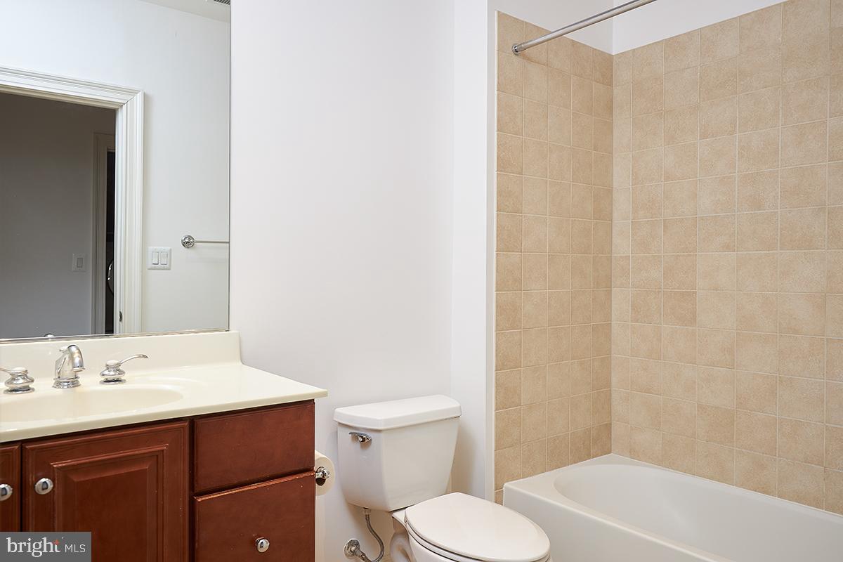 PARK POTOMAC - Residential