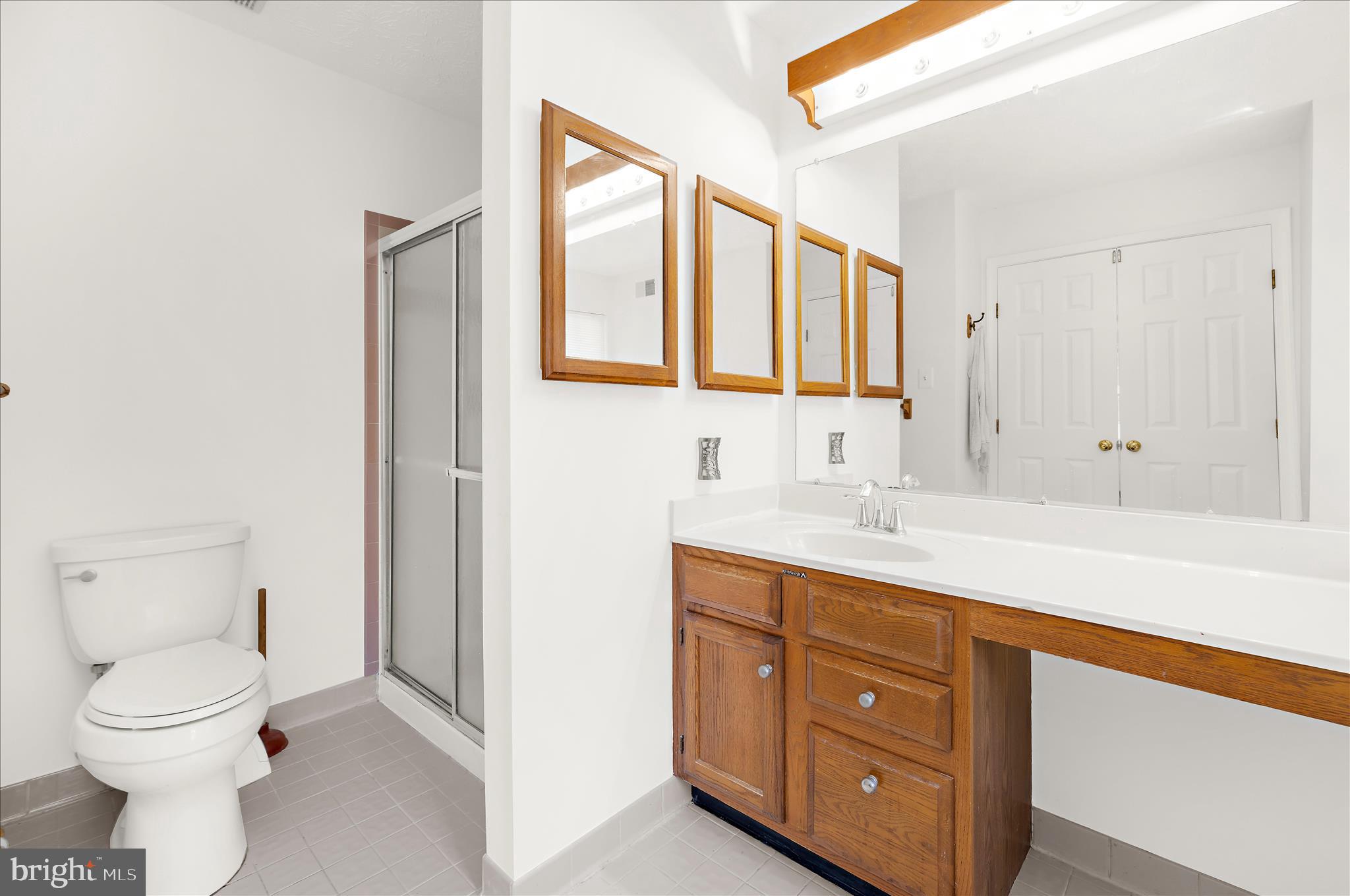 CROFTON WOODS - Residential