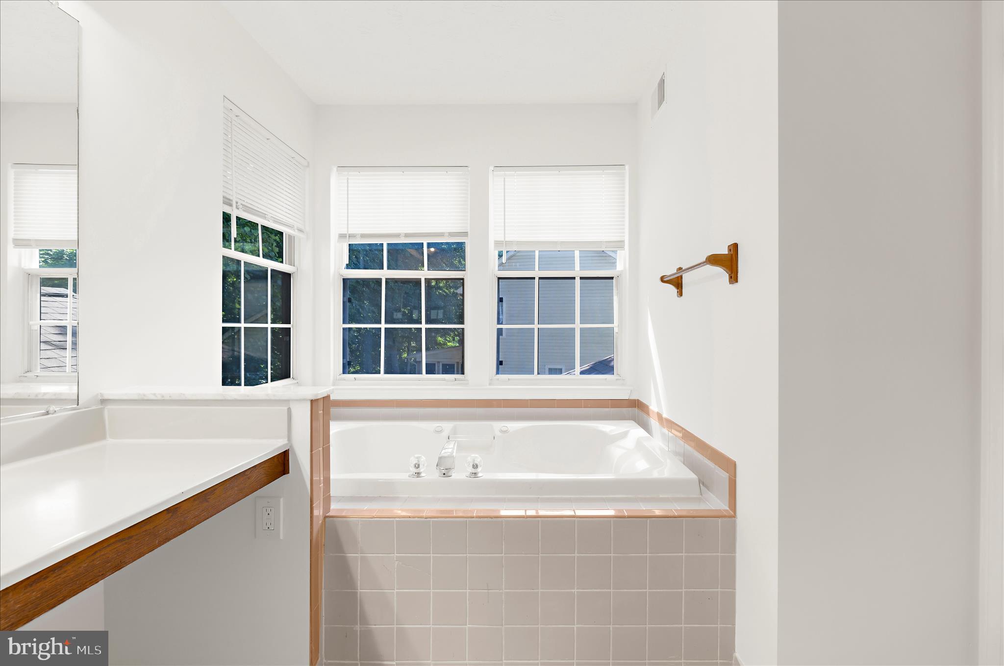 CROFTON WOODS - Residential