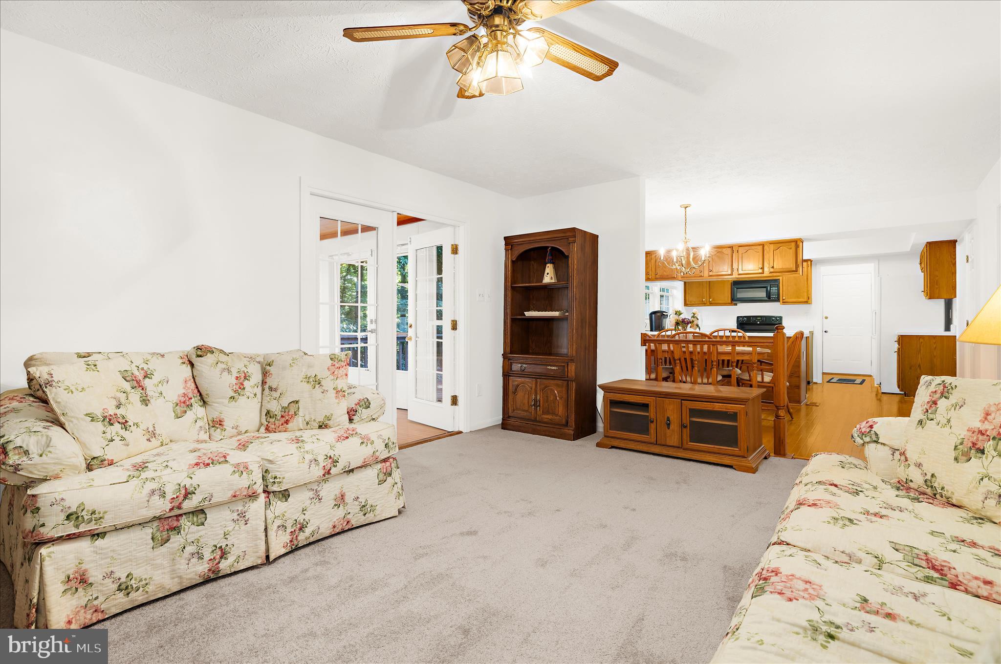 CROFTON WOODS - Residential