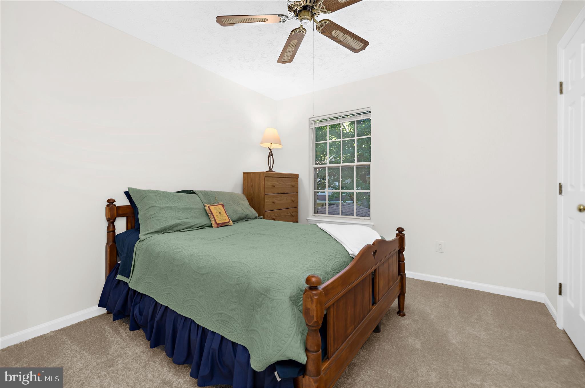 CROFTON WOODS - Residential
