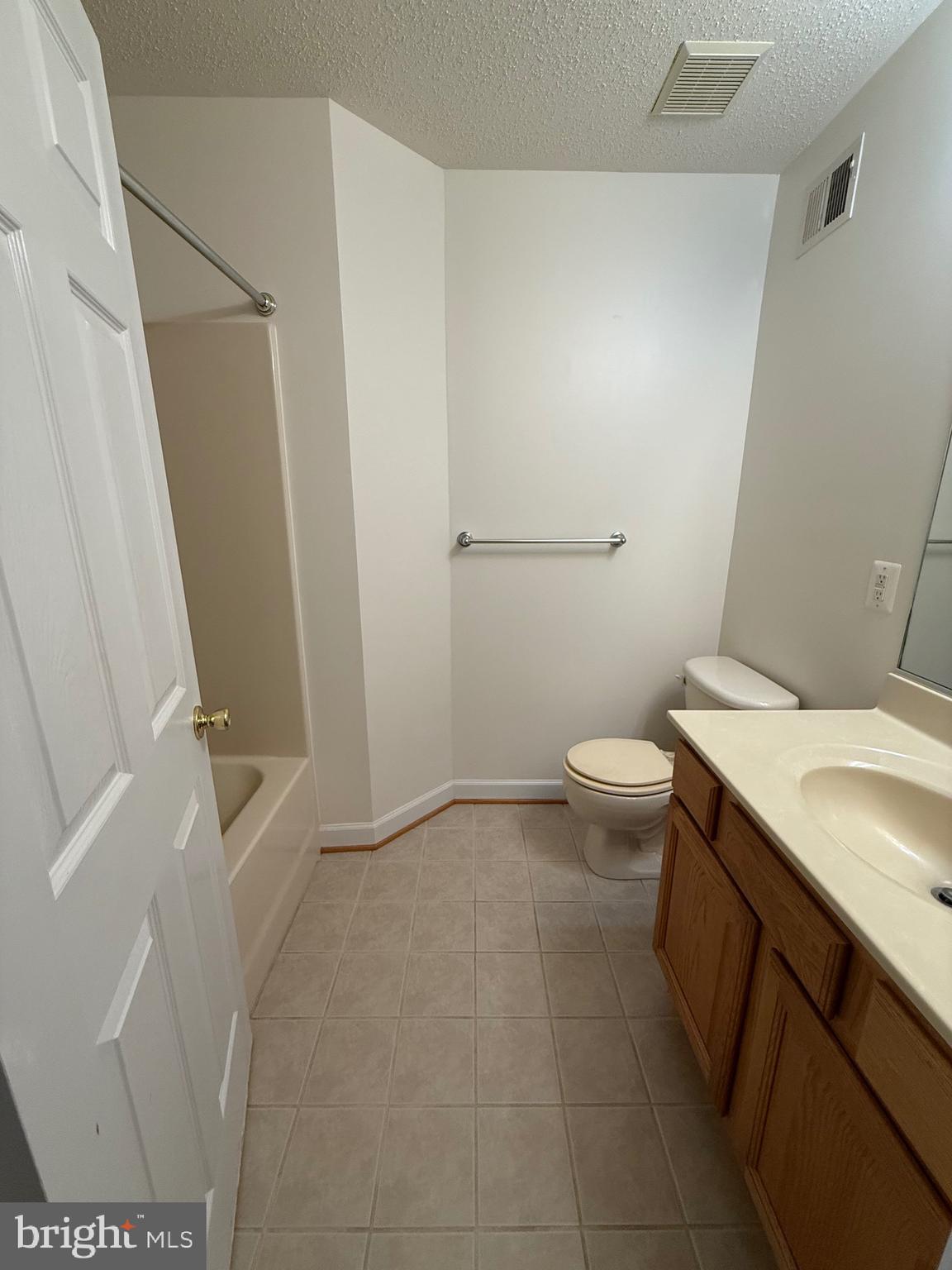 TERRACE VILLAGE LA PLATA - Residential Lease