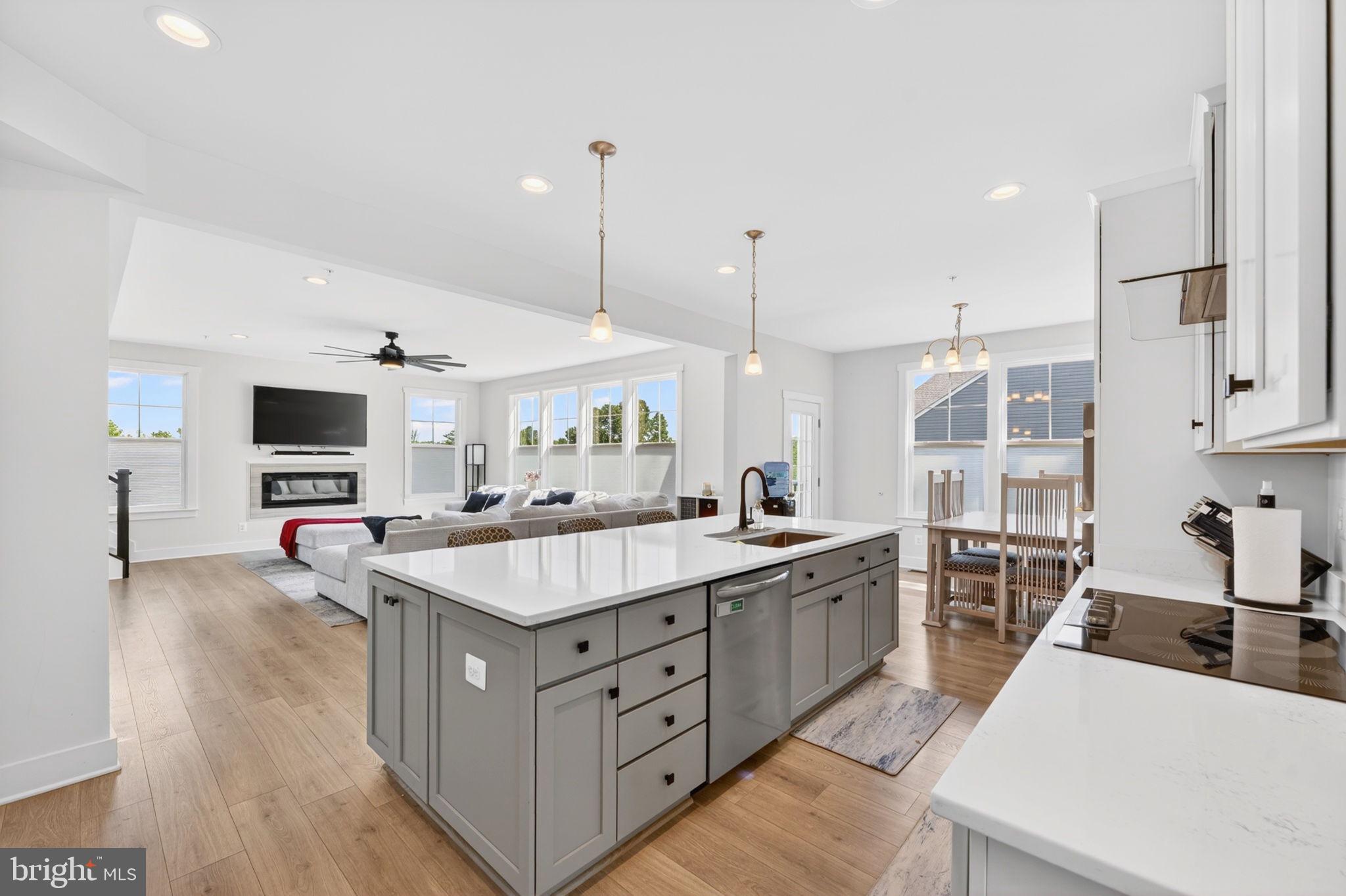 CHESAPEAKE CLUB - Residential