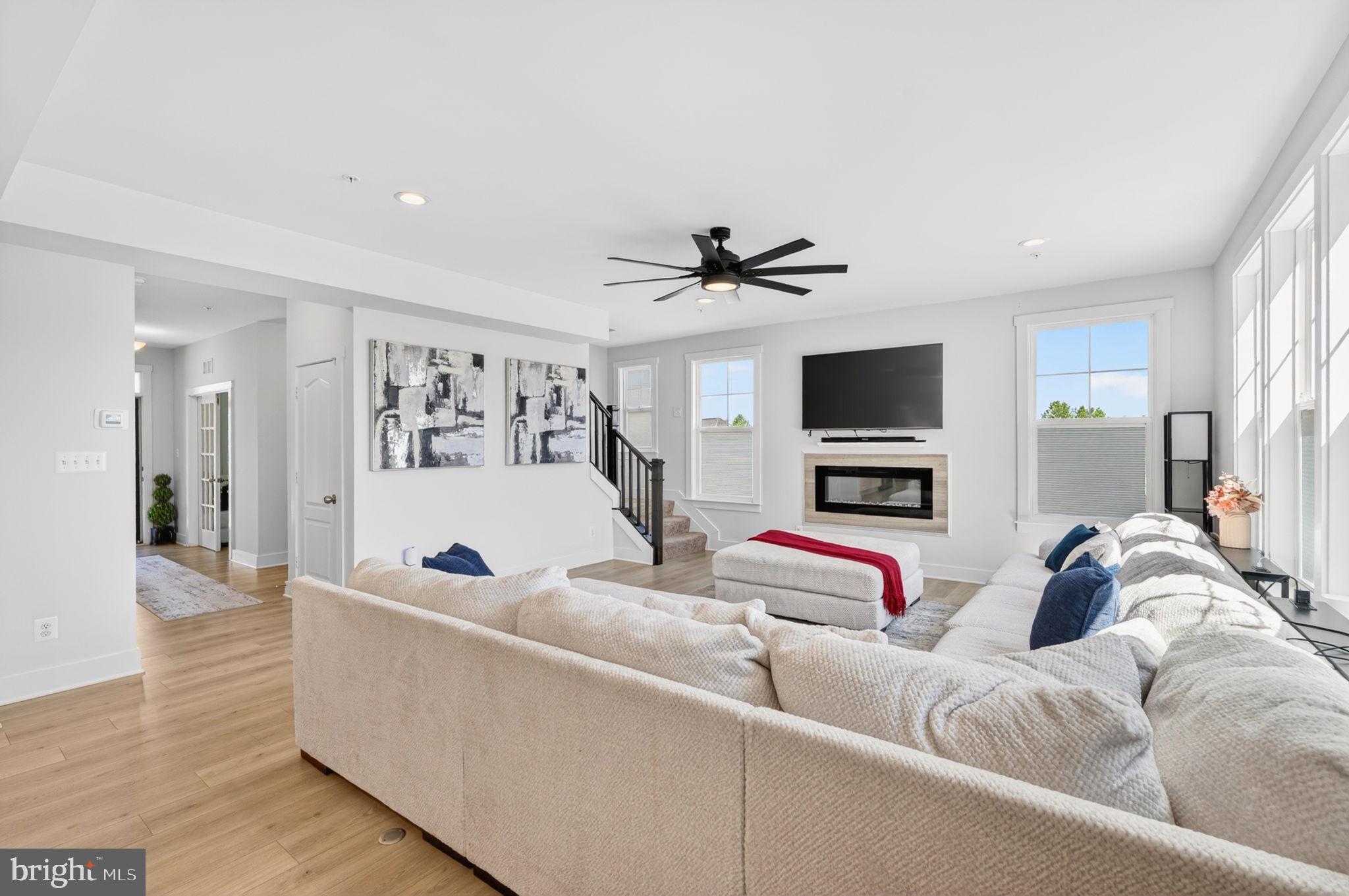 CHESAPEAKE CLUB - Residential